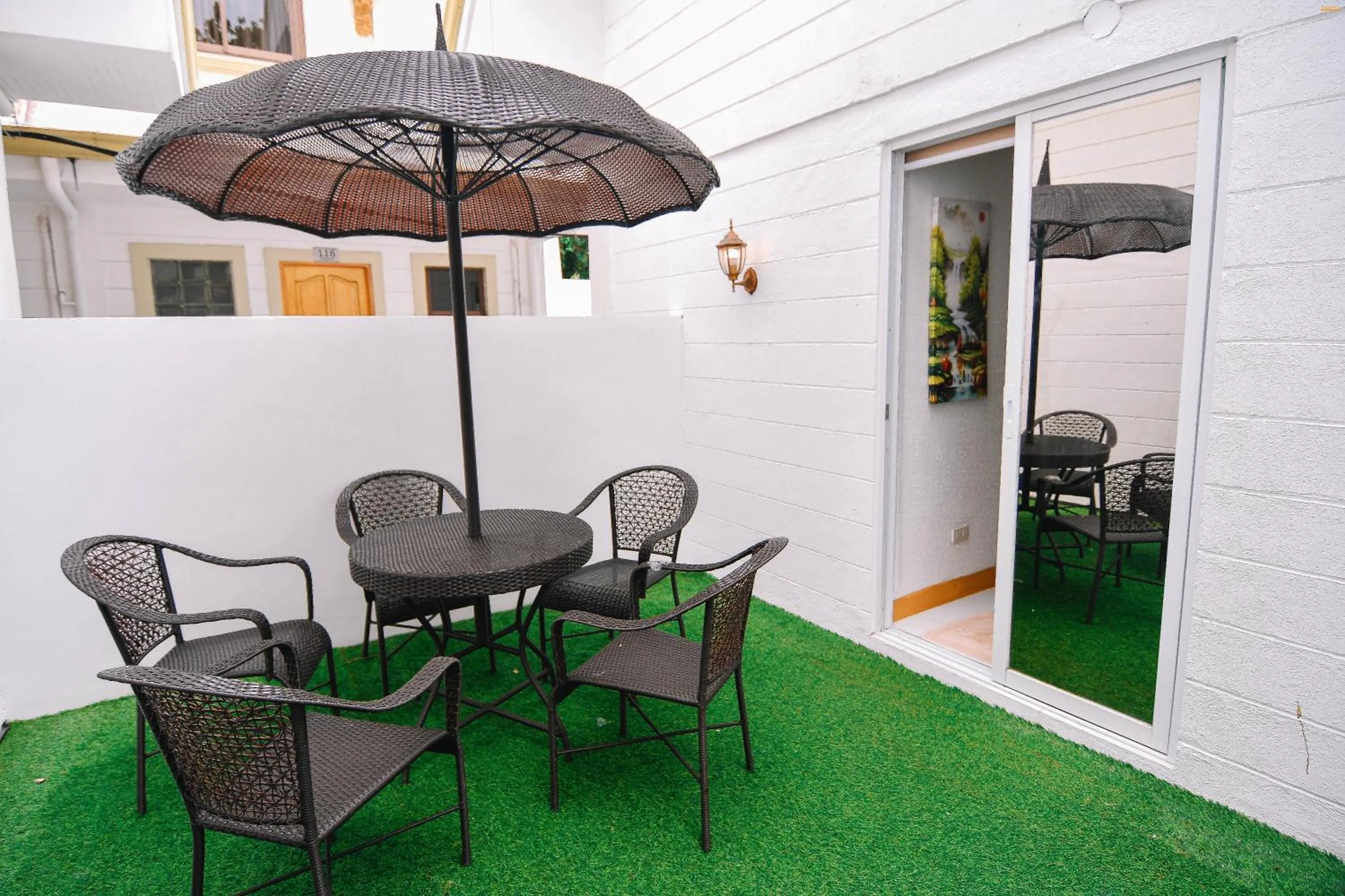 Villa Excellance Beach and Wave Pool Resort