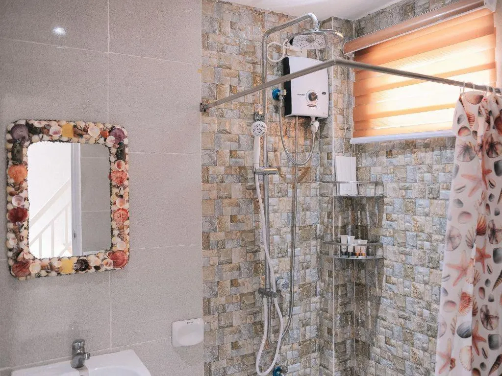 Villa Excellance Beach and Wave Pool Resort