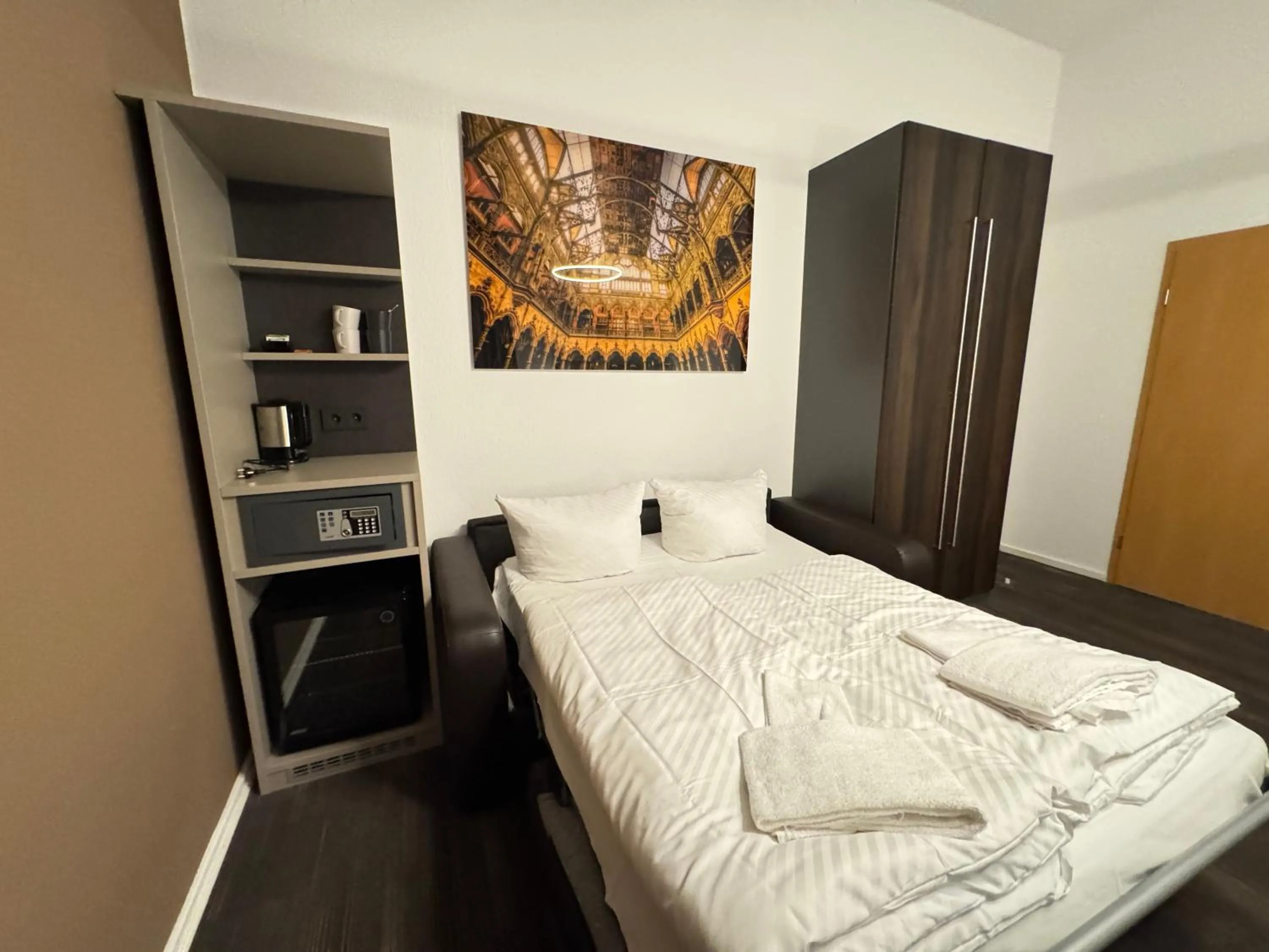 Bed in Hotel Bregenz