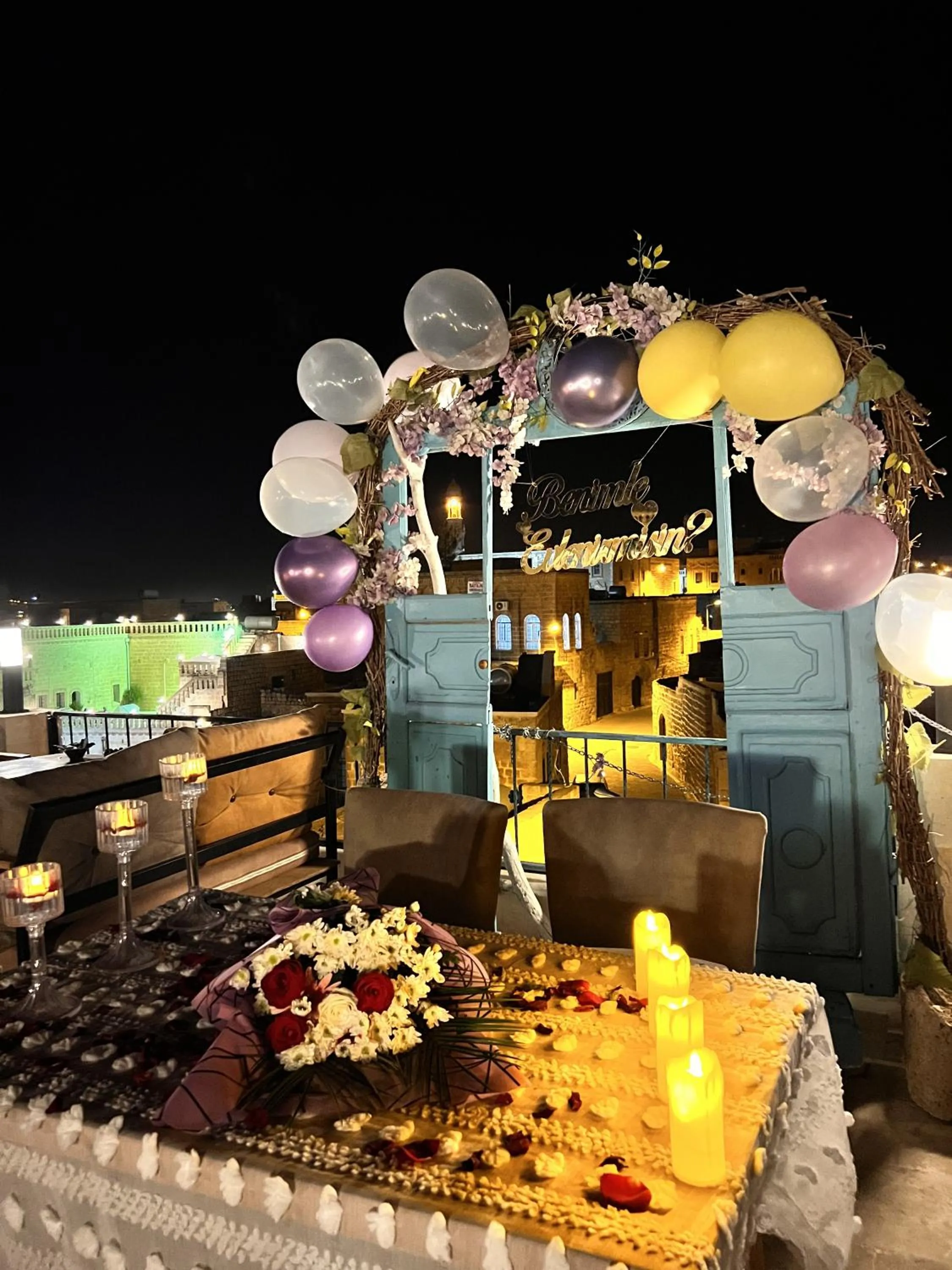 Property building in Mons Masius Hotel Teras