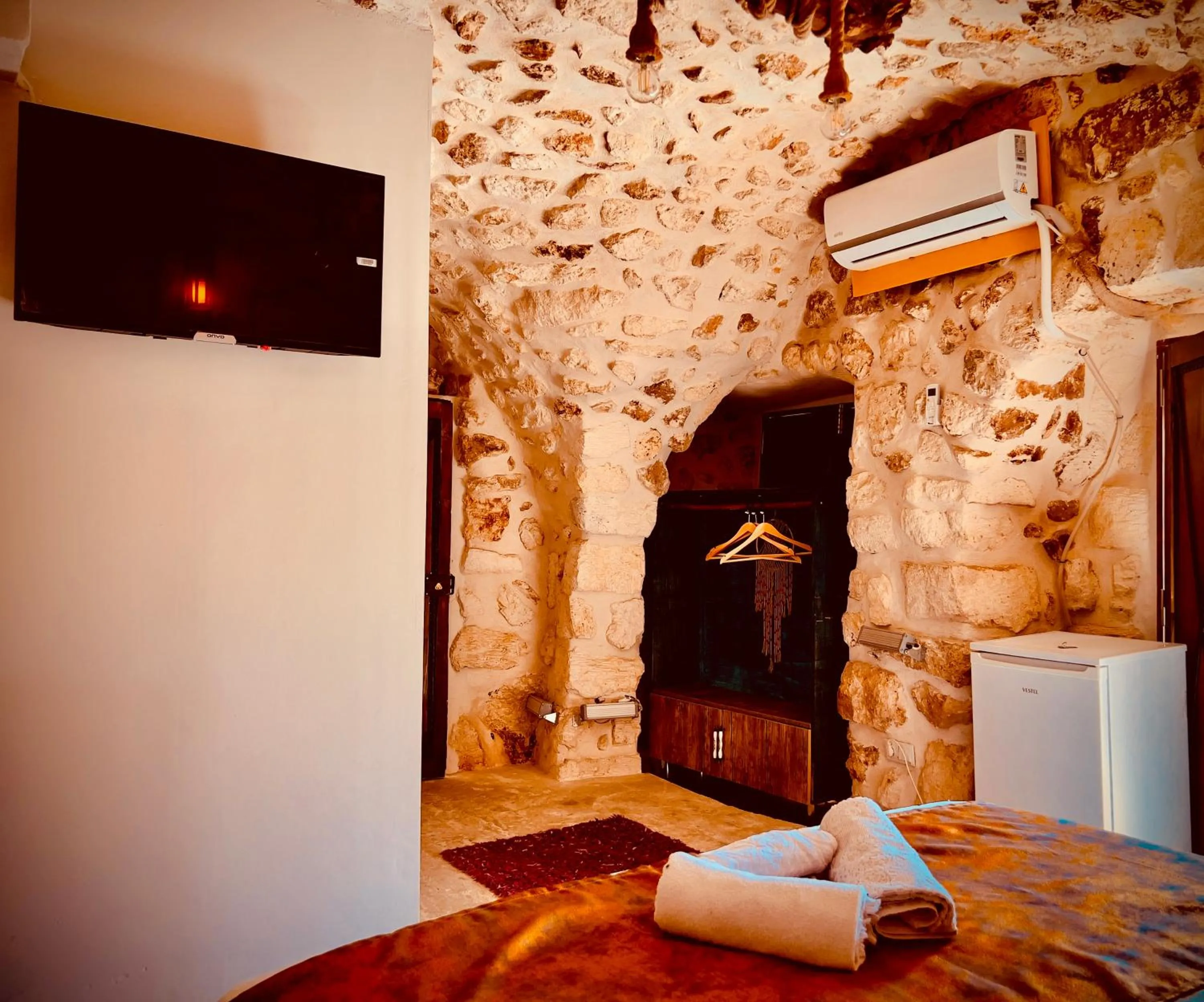 Photo of the whole room in Mons Masius Hotel Teras