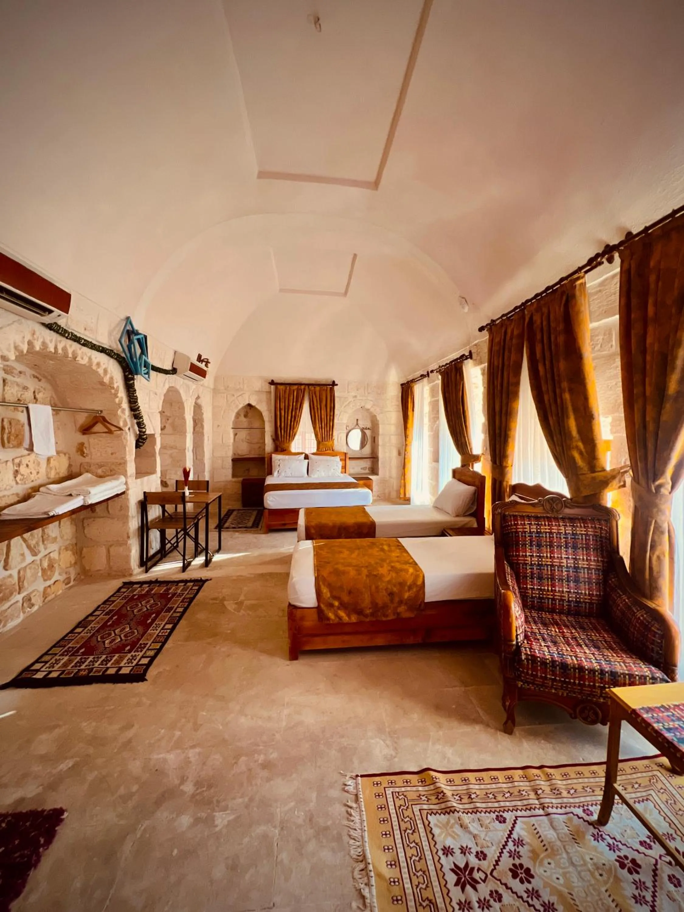 Photo of the whole room, Bed in Mons Masius Hotel Teras