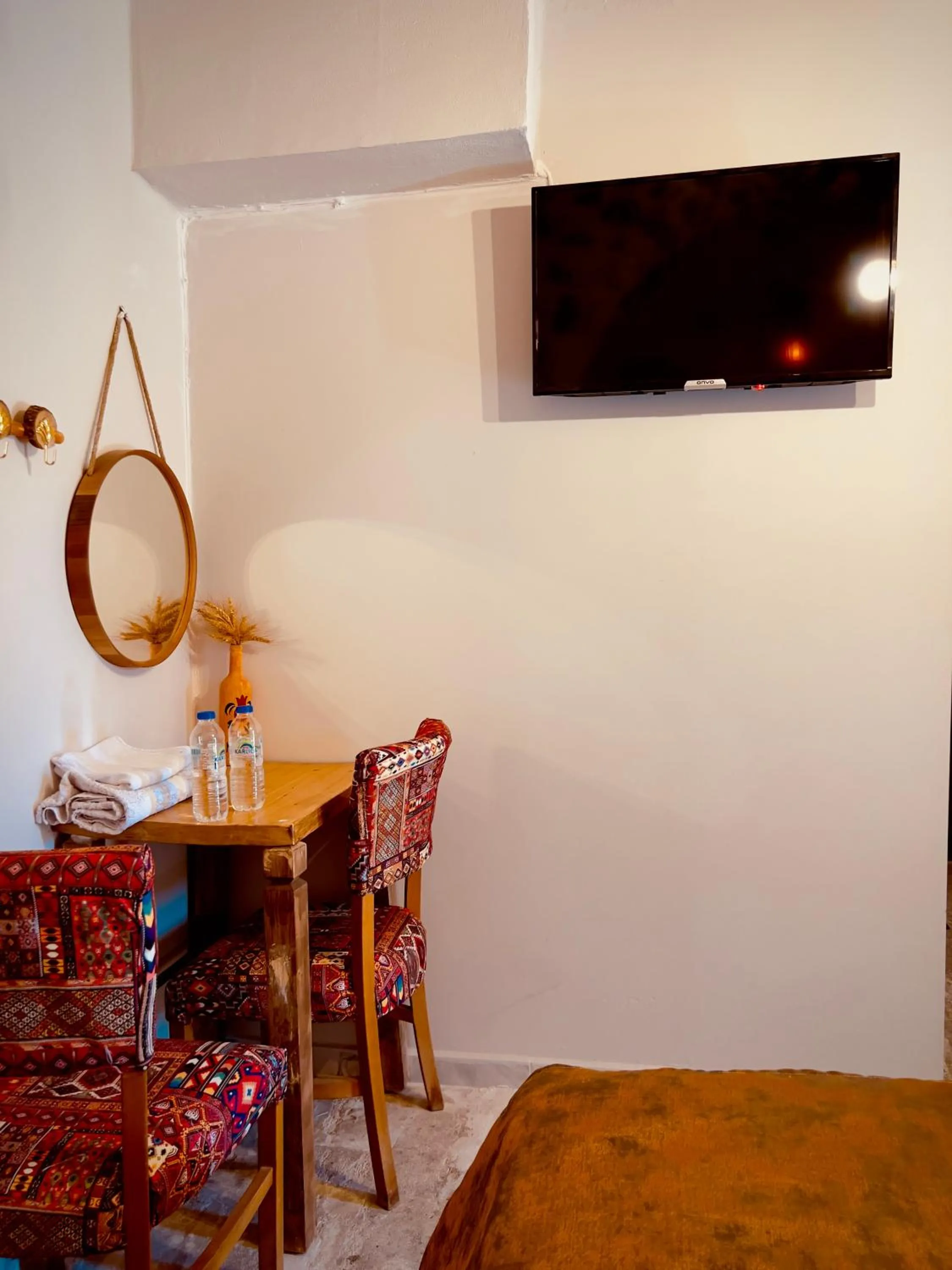 Photo of the whole room in Mons Masius Hotel Teras