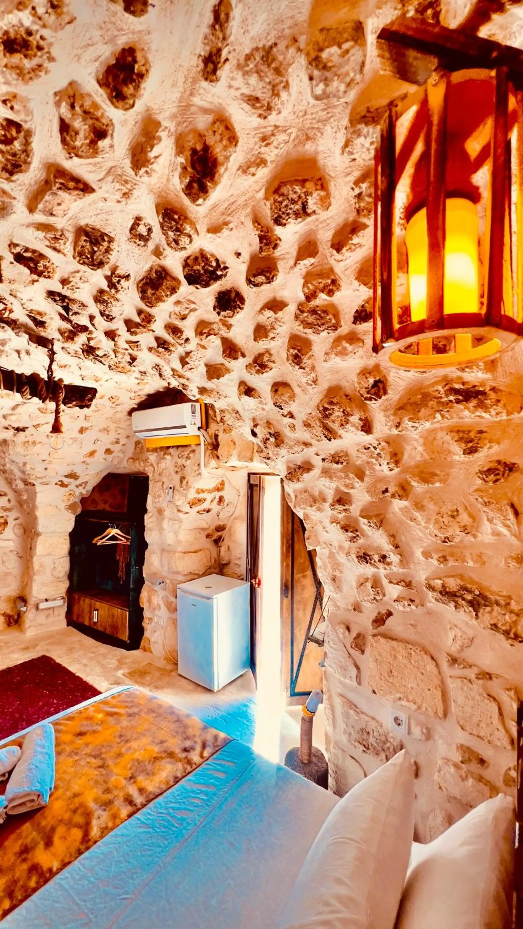 Photo of the whole room, Bed in Mons Masius Hotel Teras