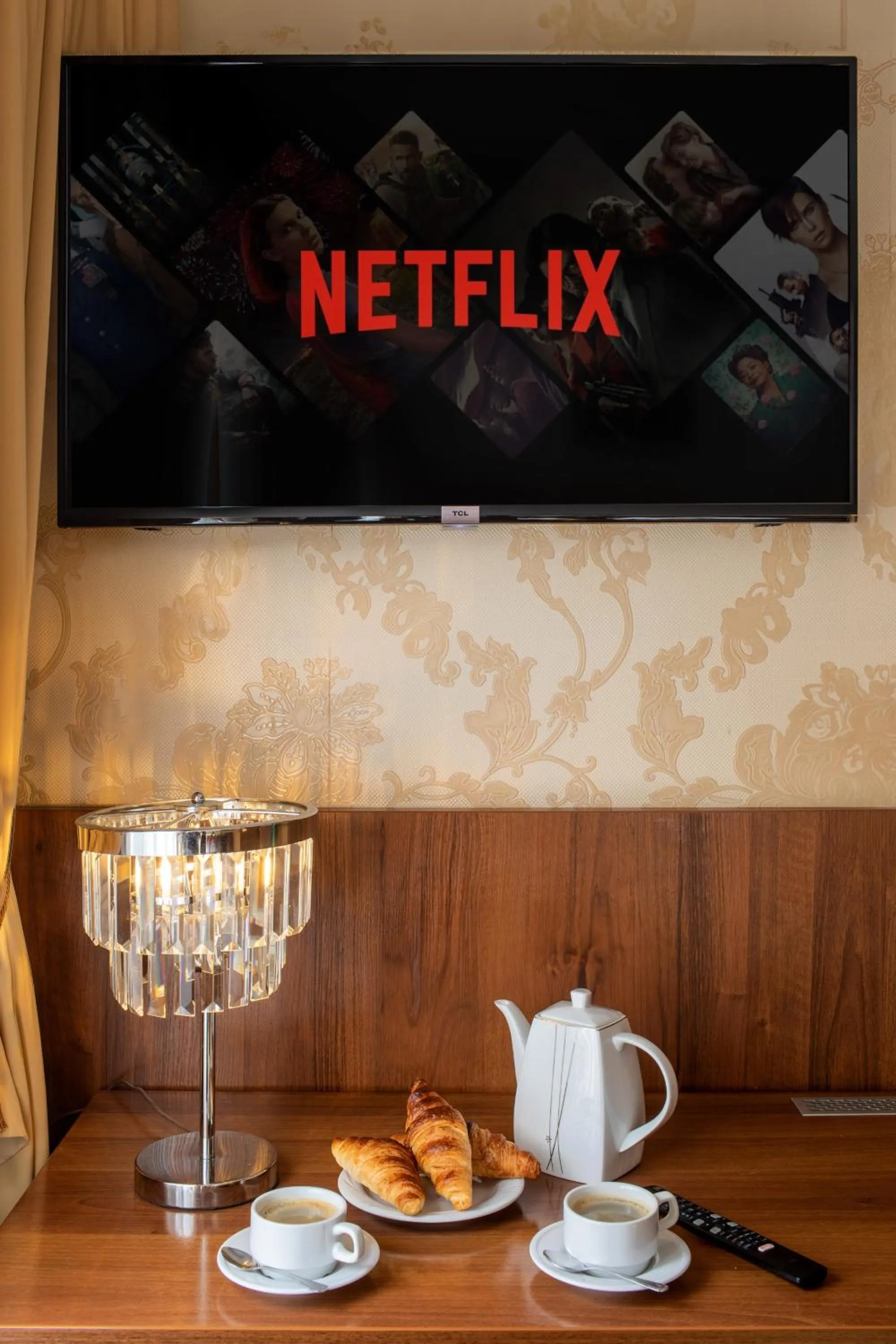 TV and multimedia in David Boutique ApartHotel