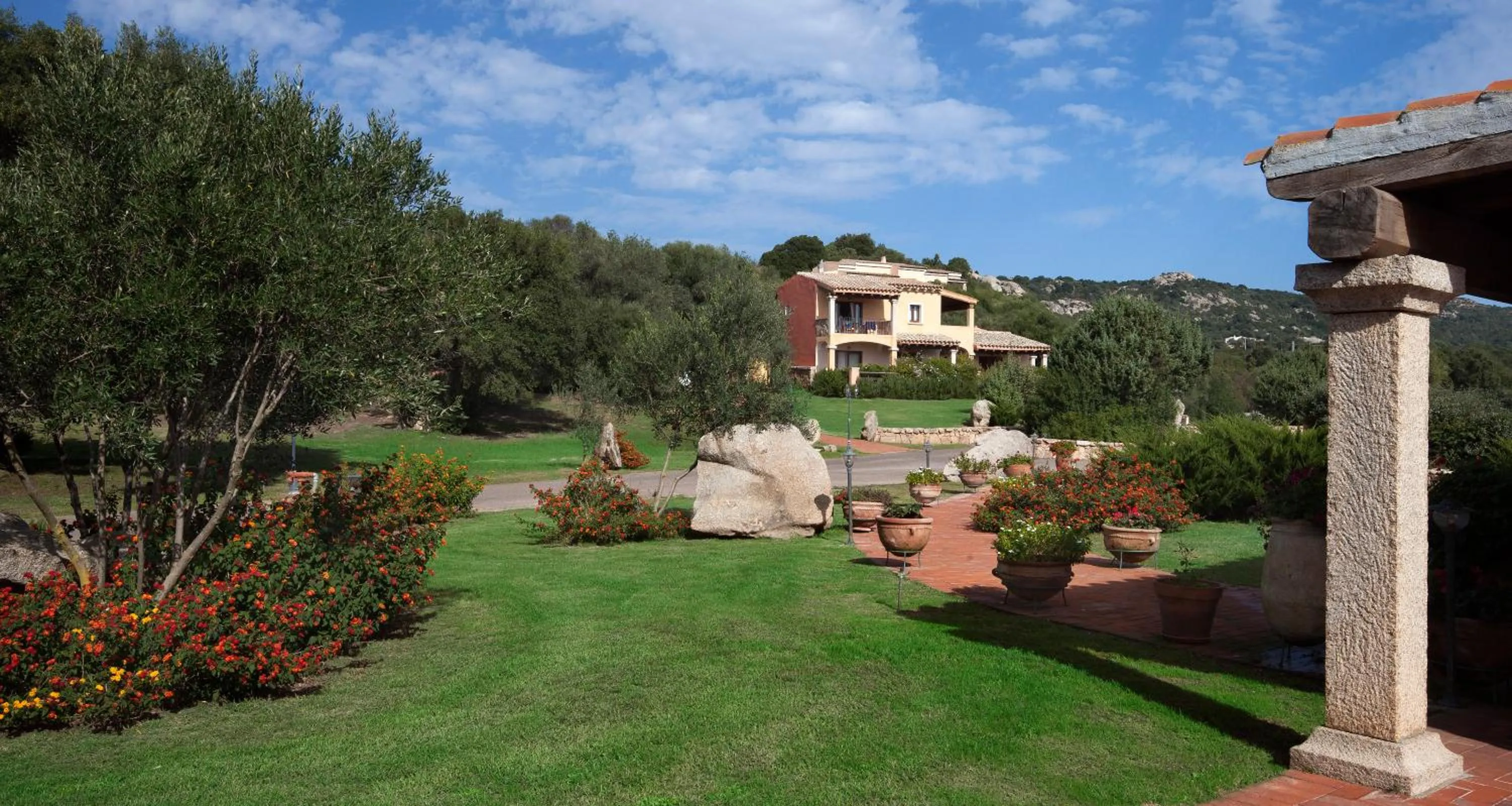 Facade/entrance in Felix Hotels - Country Resort Parco degli Ulivi