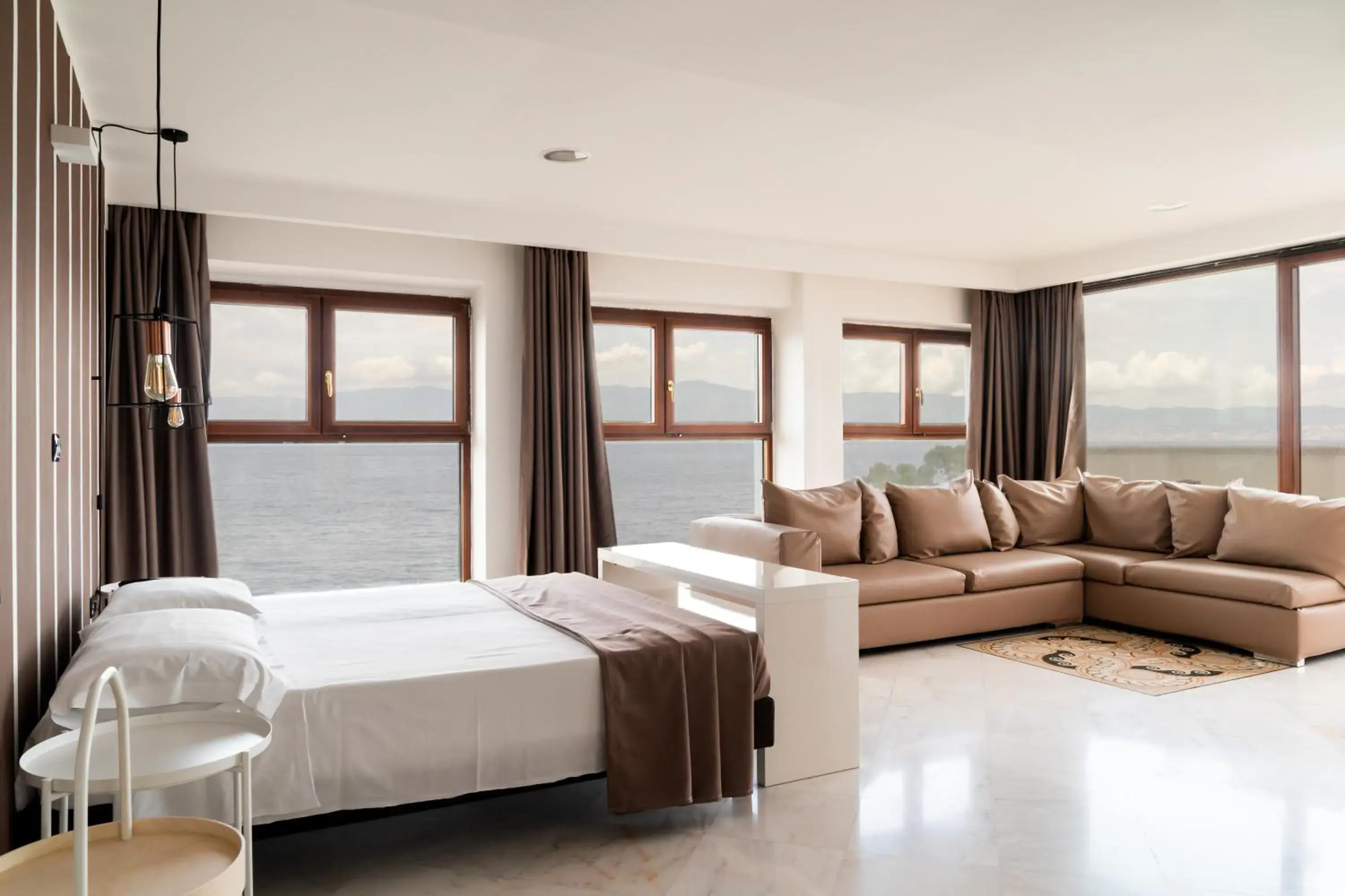 Suite with Sea View - single occupancy in Hotel Continental Suite with Sea View - single occupancy in Hotel Continental