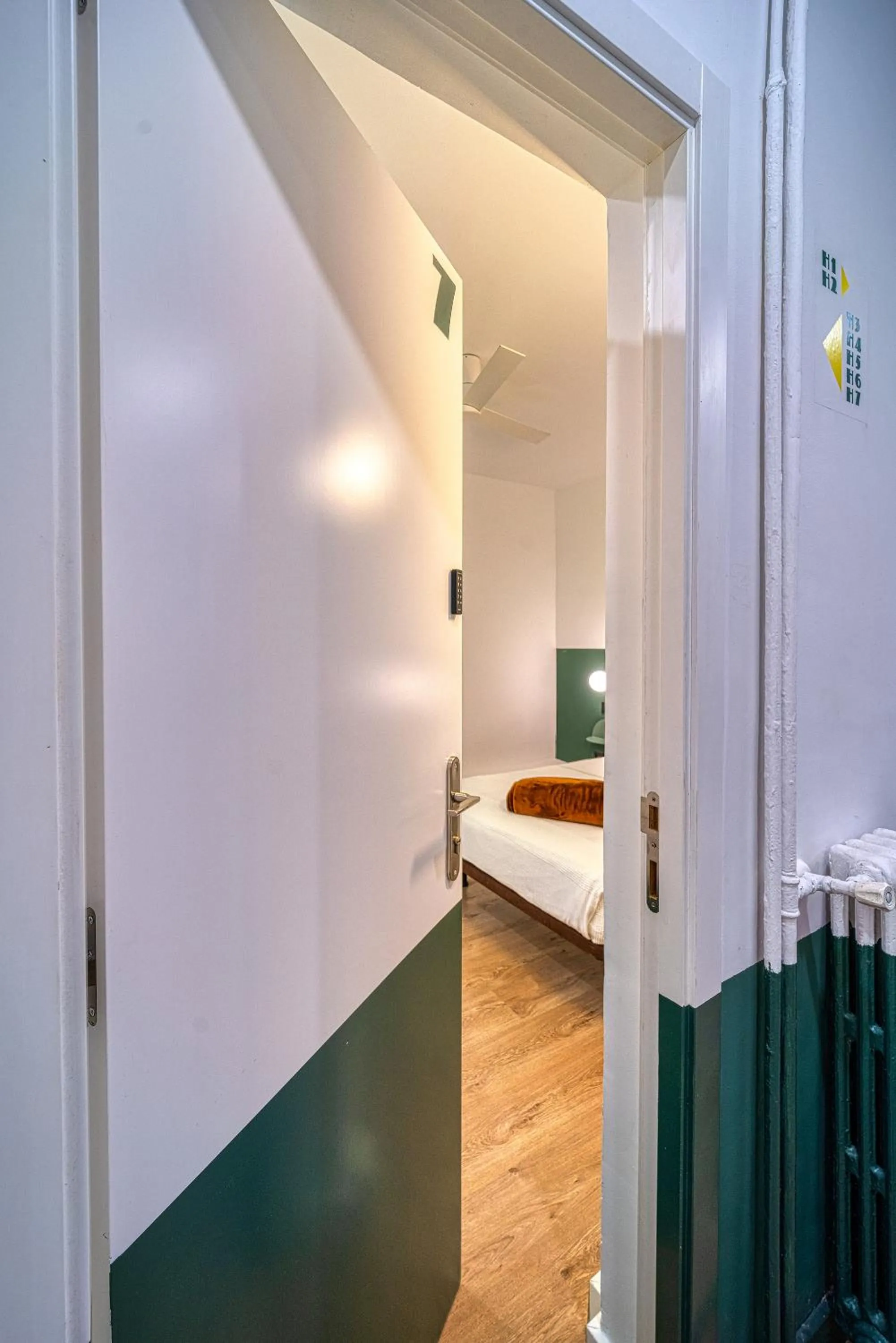 Facade/entrance in AngelitoMAD