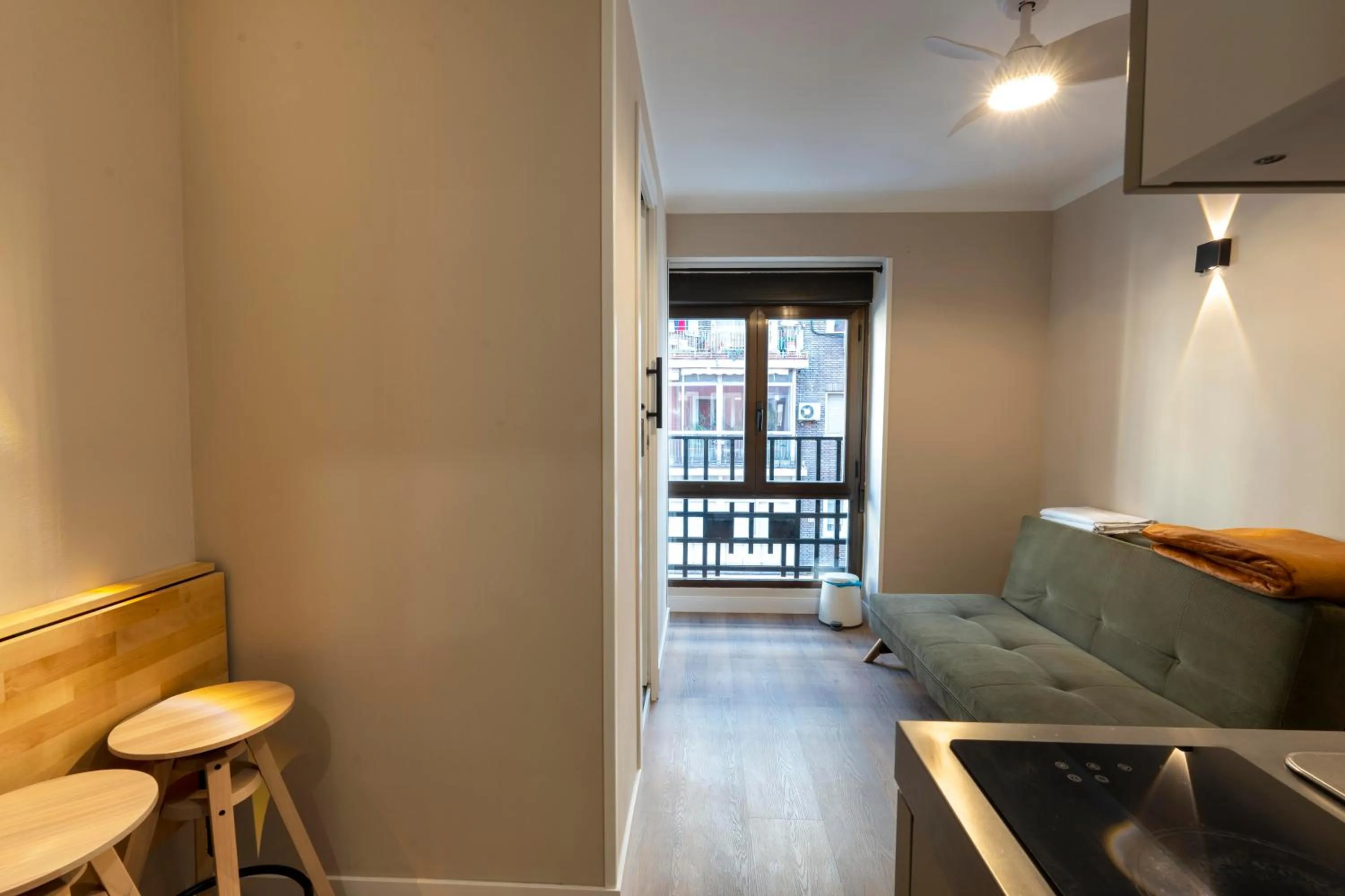 Living room in Negresco Plaza España