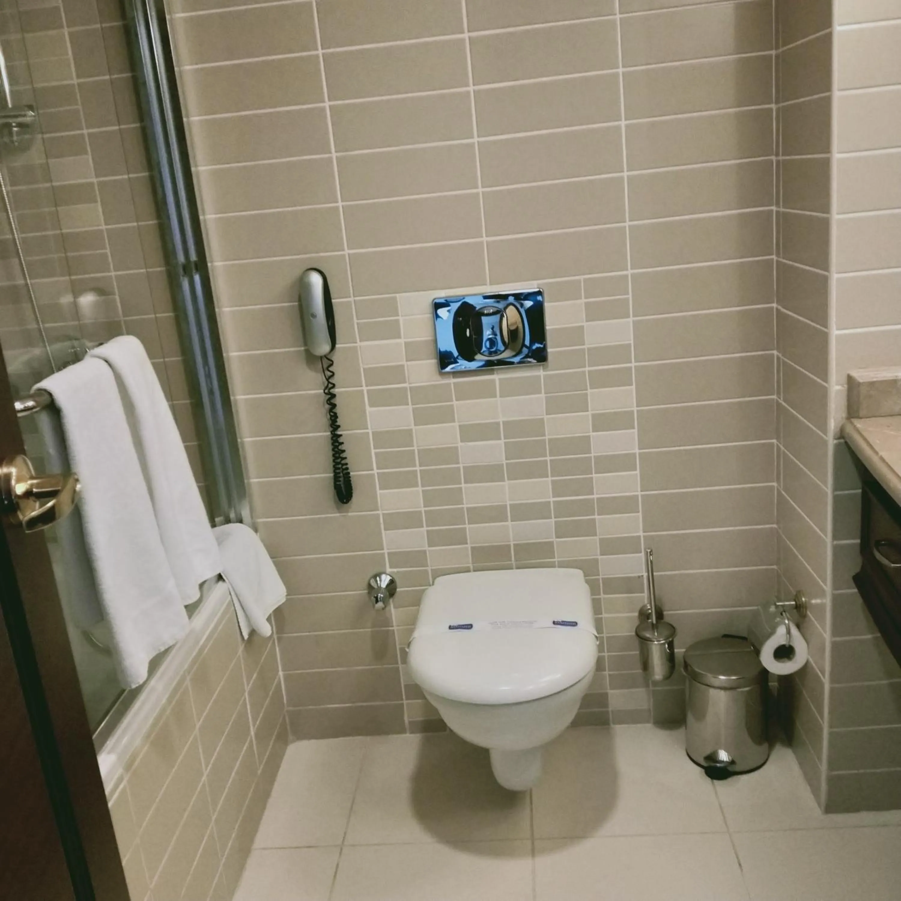 Shower in Latanya Palm & SPA Airport Antalya