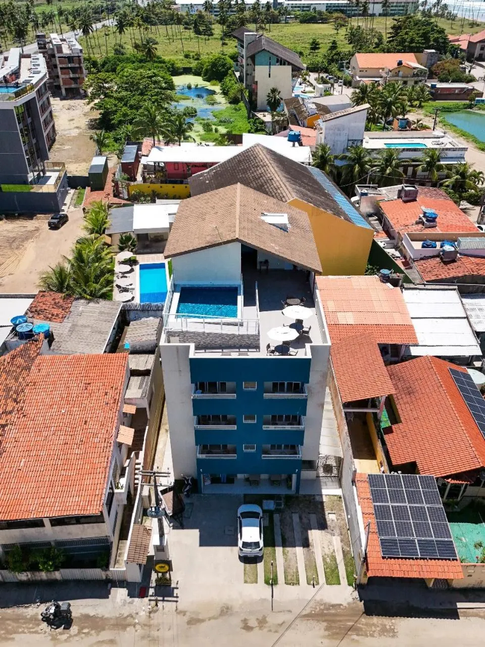Swimming pool in Pousada Jardins Tropical