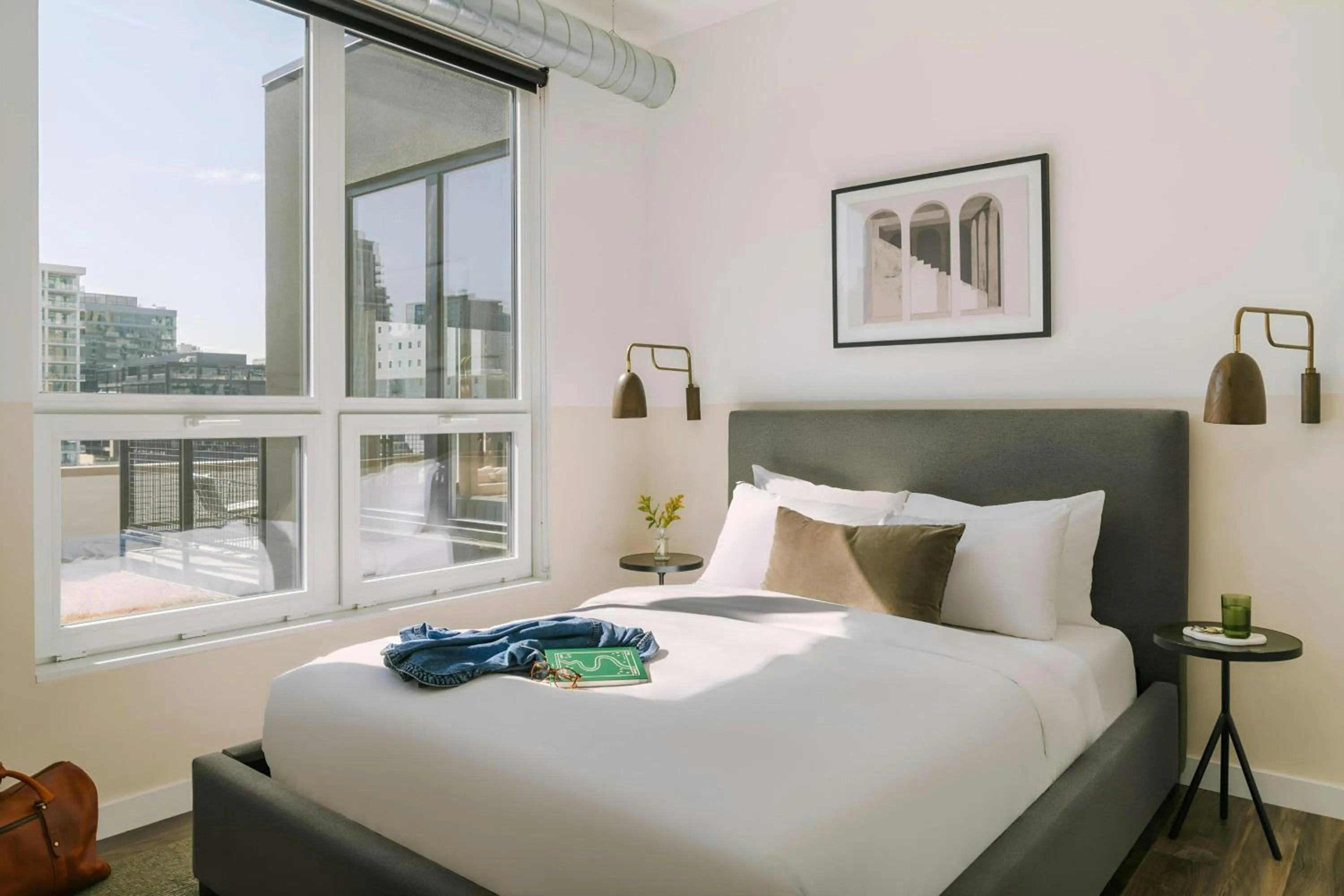 Bedroom, Bed in Sonder by Marriott Bonvoy The Opal Apartments River North
