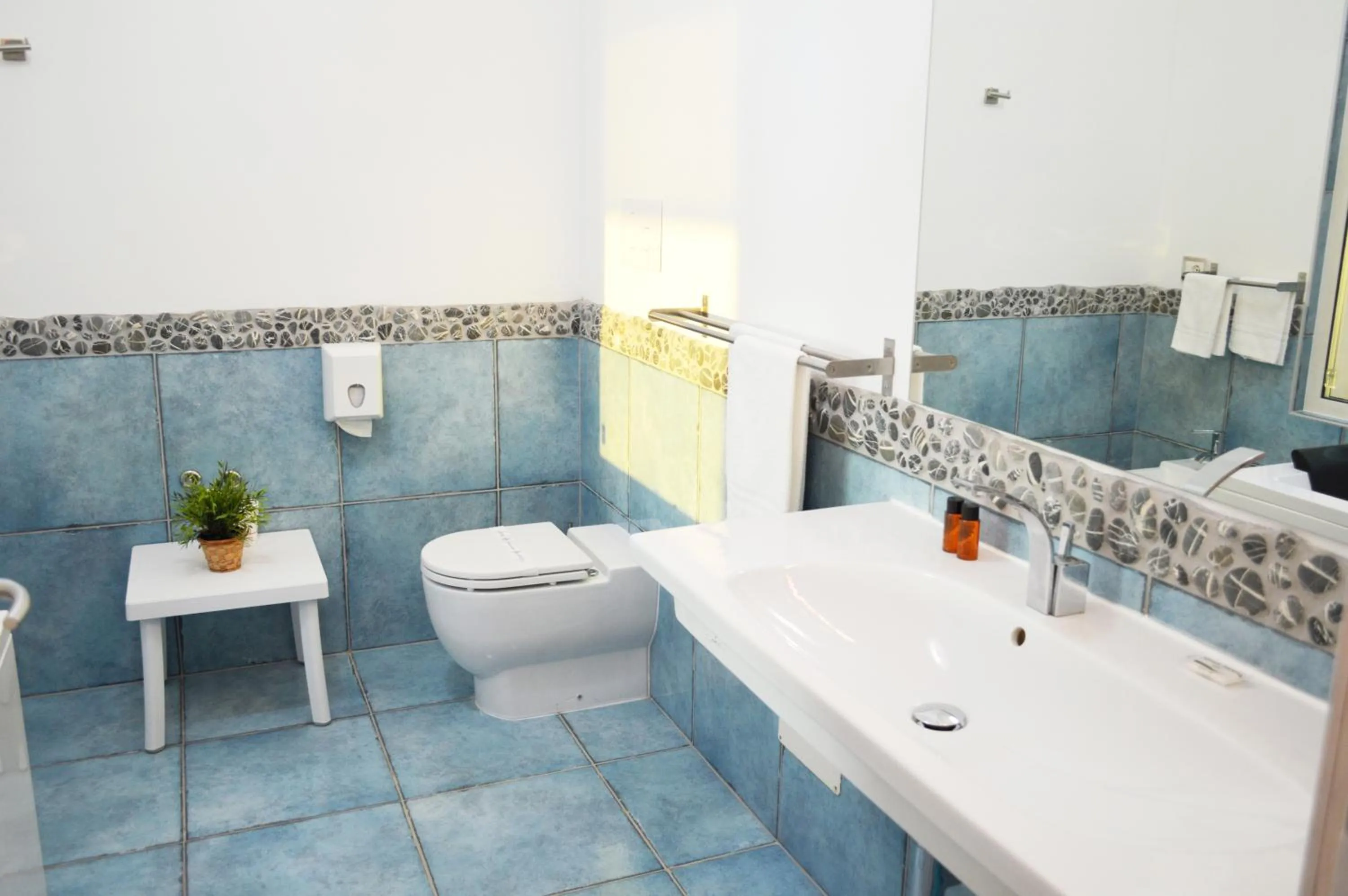 Bathroom in Capo Nettuno Hotel