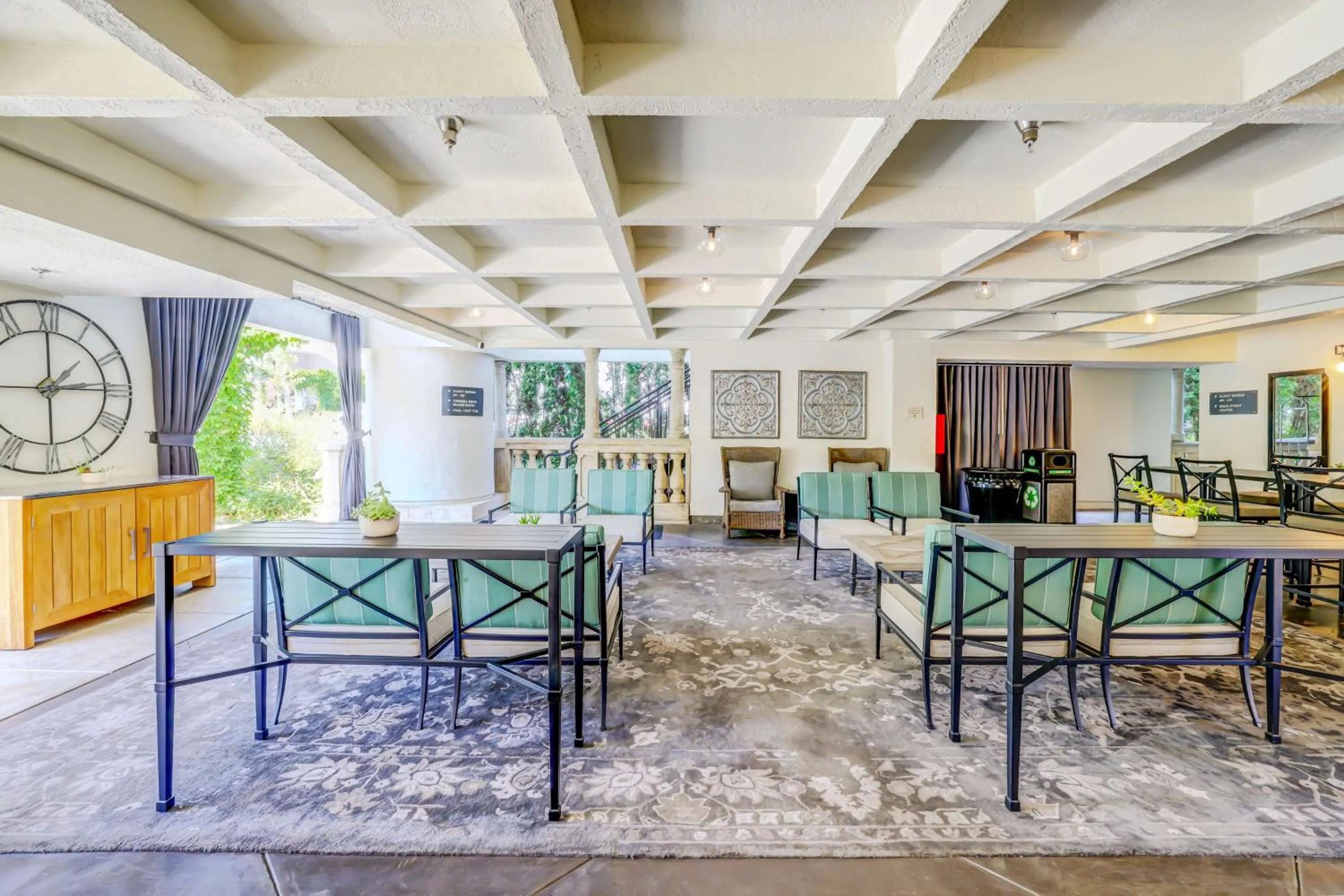 Lobby or reception in The Lodge at Healdsburg, Tapestry Collection by Hilton