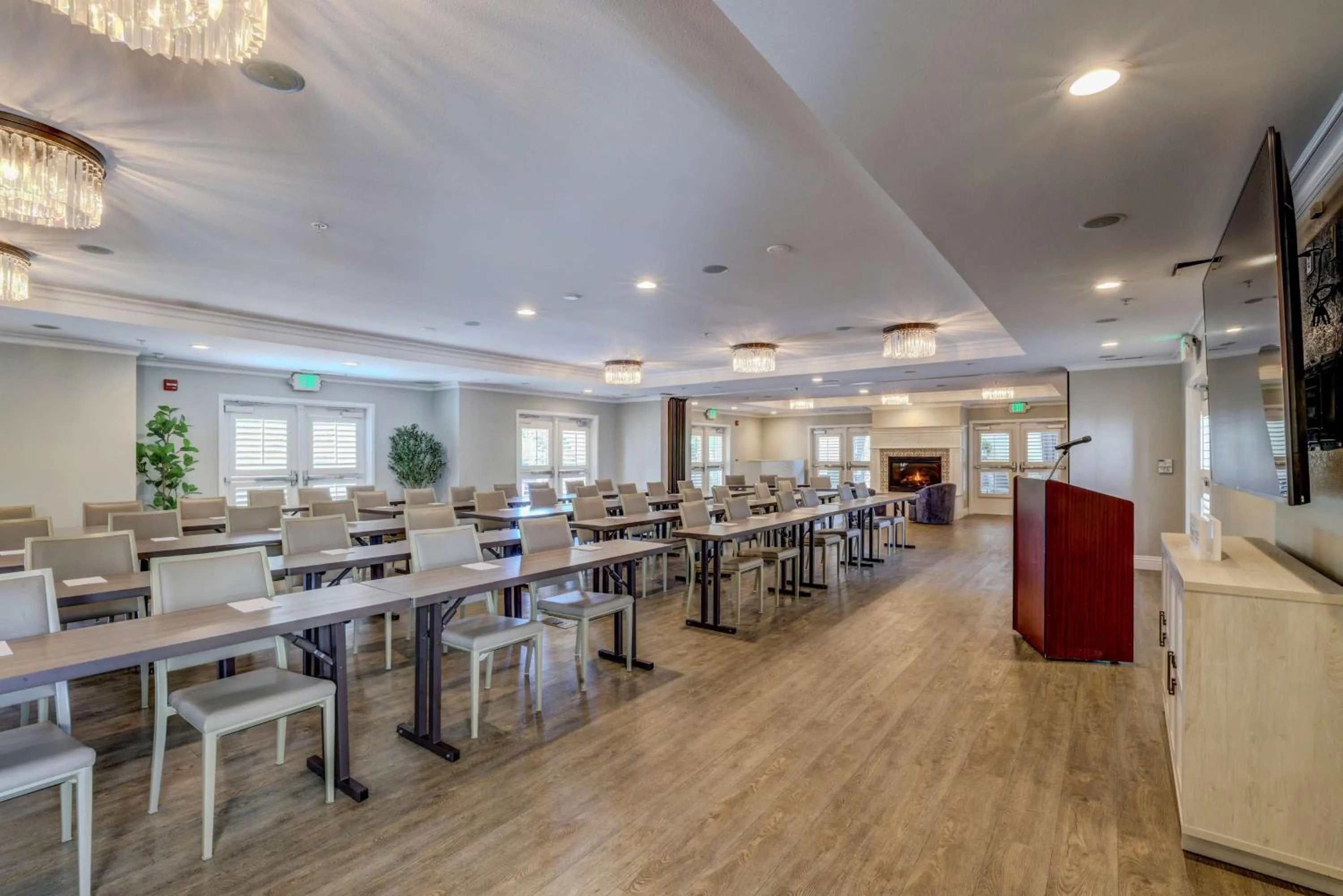 Meeting/conference room in The Lodge at Healdsburg, Tapestry Collection by Hilton