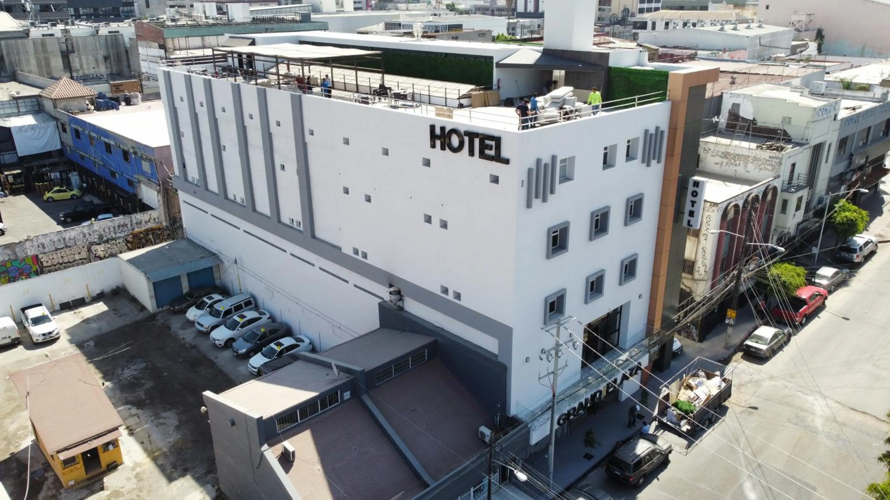 Communal lounge/ TV room in Hotel Grand One Plaza