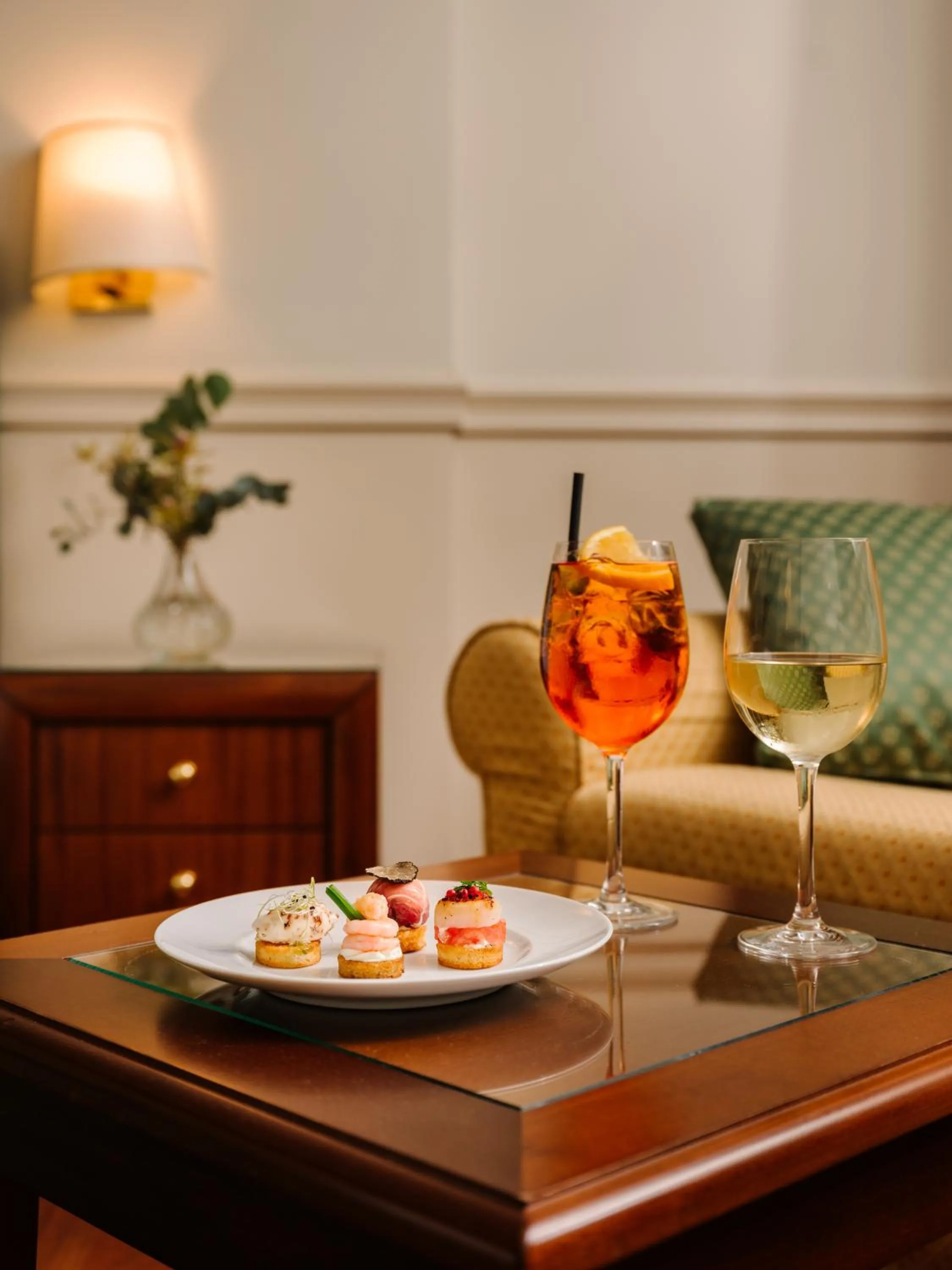 room service in Hotel Barchetta Excelsior