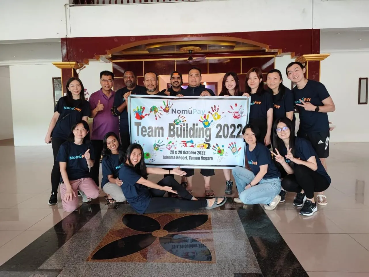 People in Tekoma Resort Taman Negara