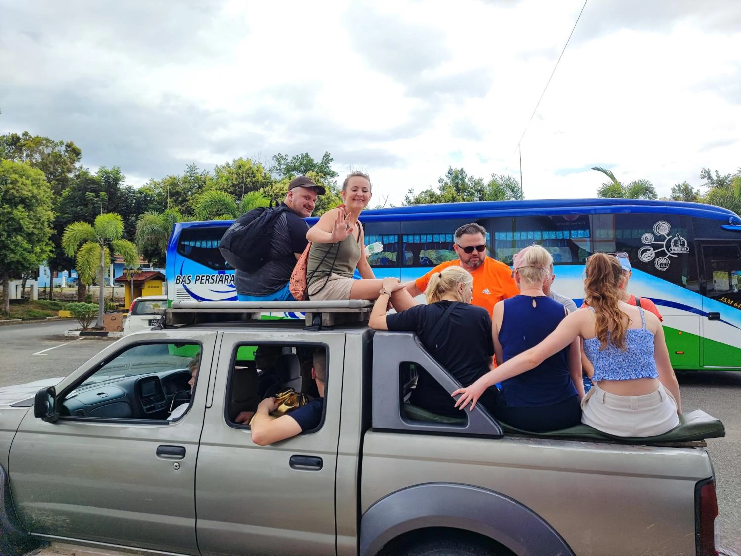 People in Tekoma Resort Taman Negara