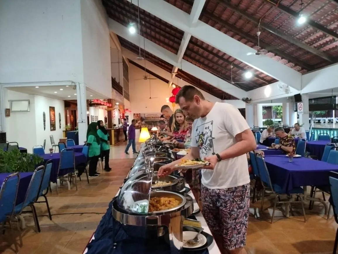 Restaurant/places to eat in Tekoma Resort Taman Negara