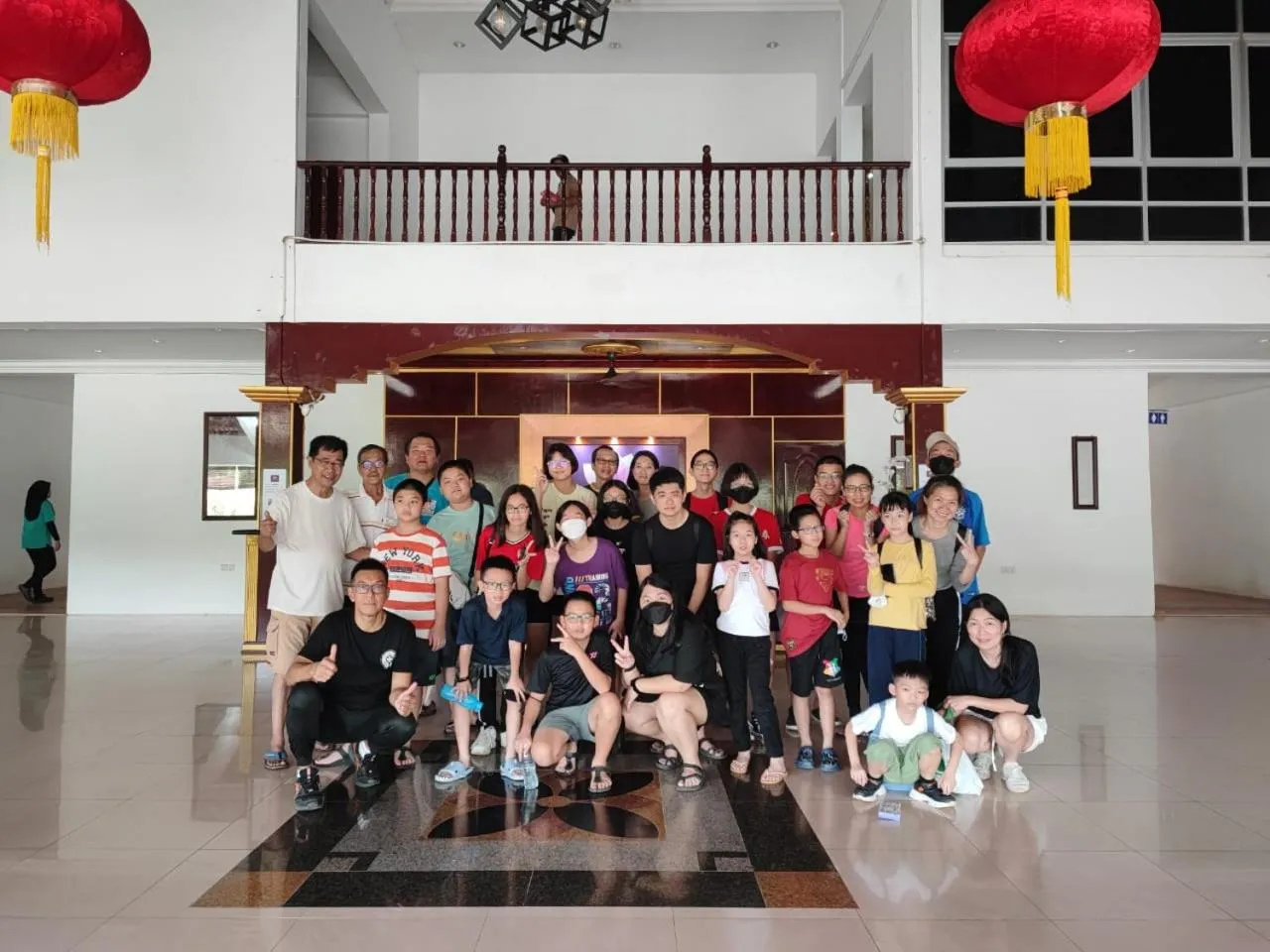 People in Tekoma Resort Taman Negara