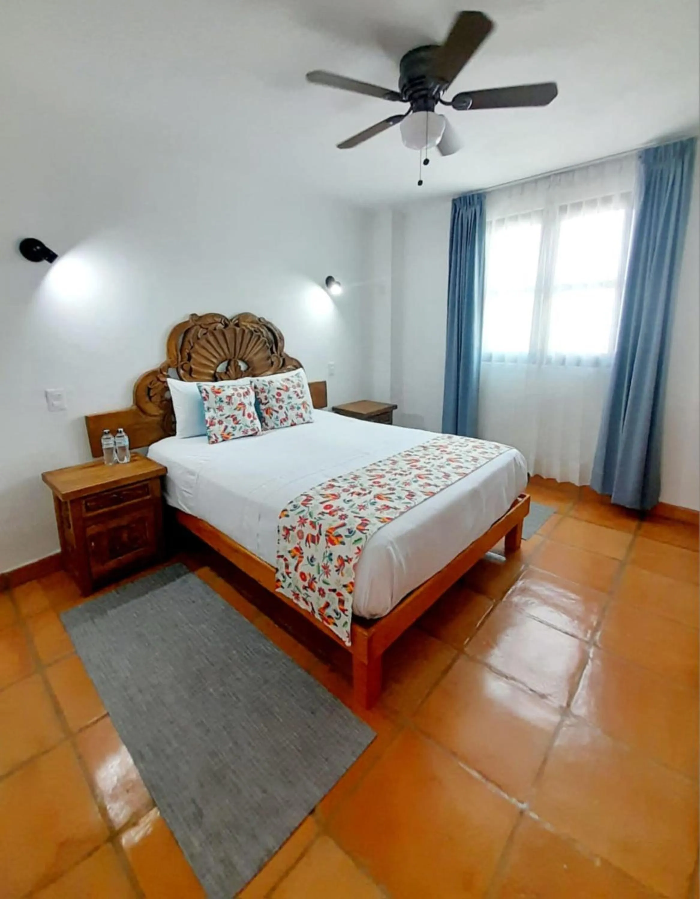 Property building, Bed in Hotel La Lejona