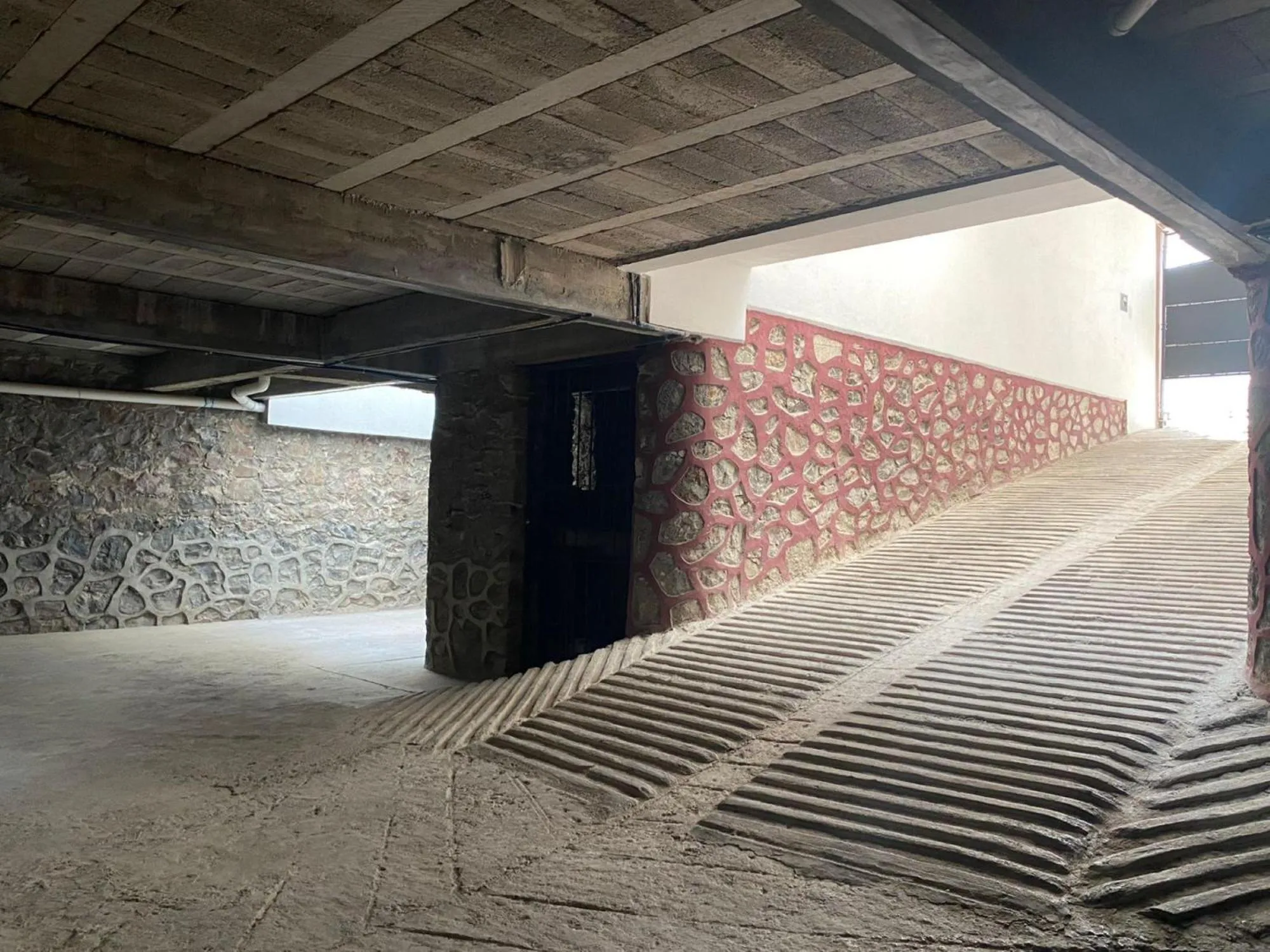 Parking in Hotel La Lejona