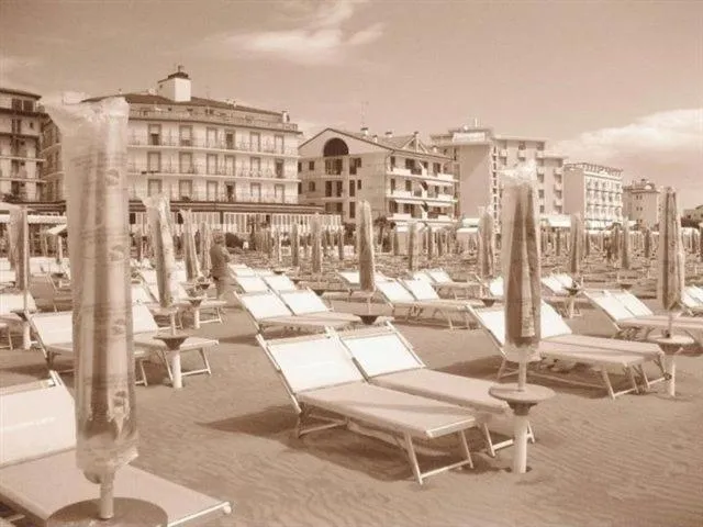 Property building in Hotel Maxim