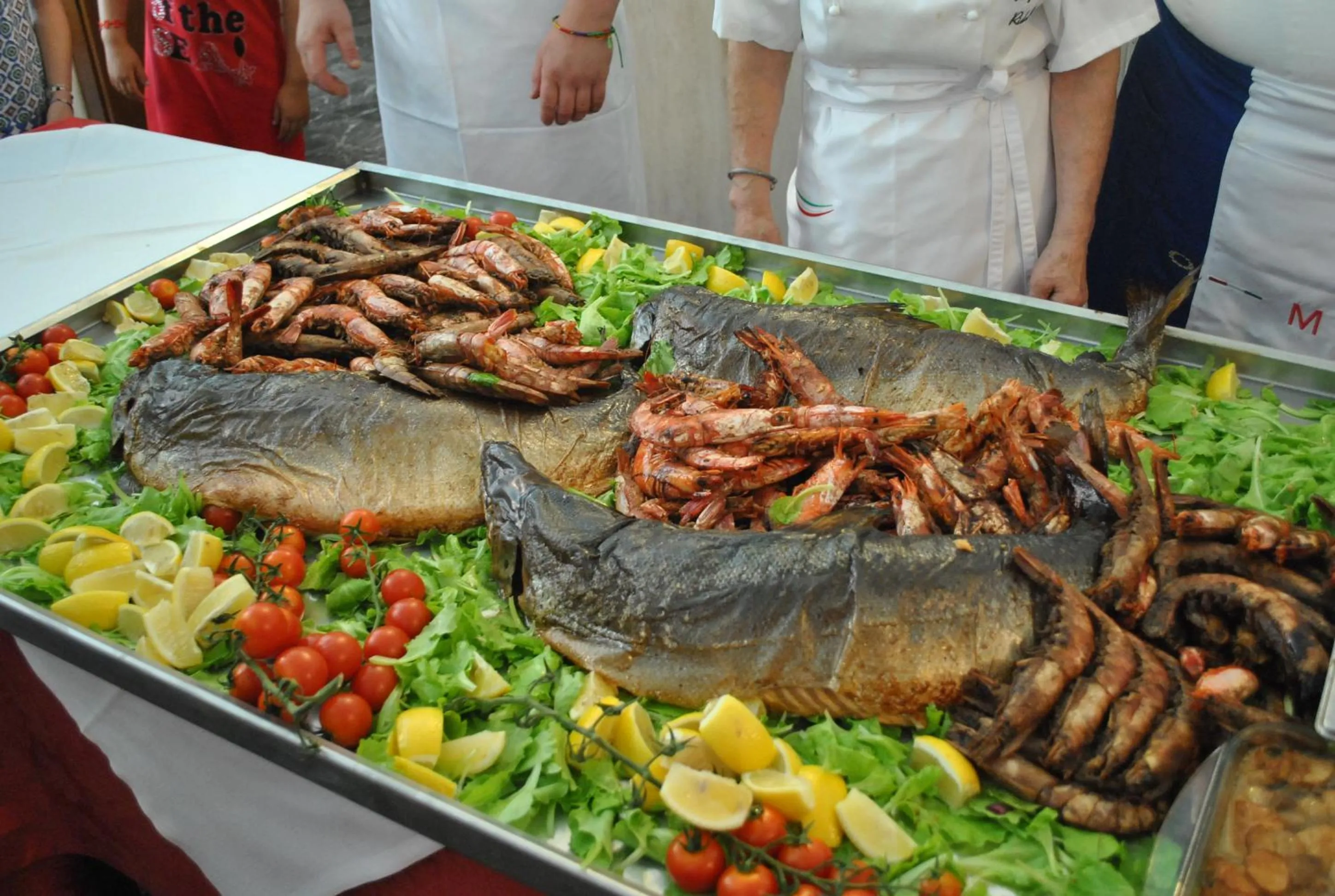 Restaurant/places to eat in Hotel Maxim