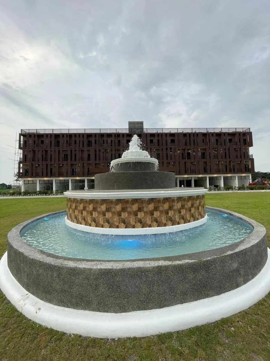 Property building in Acro Residences