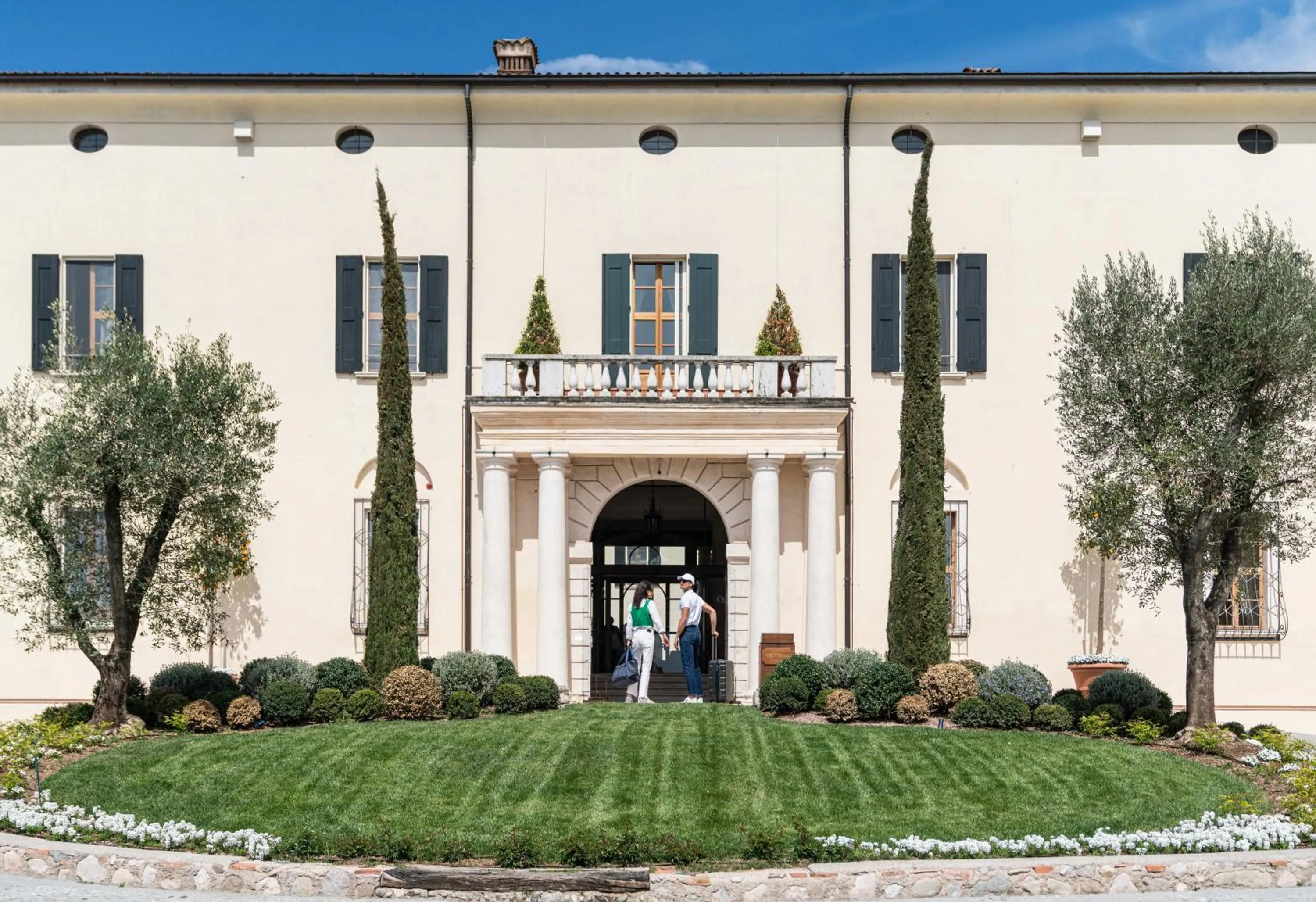 Property building in QC Grand Hotel Villa Arzaga Garda Spa & Golf