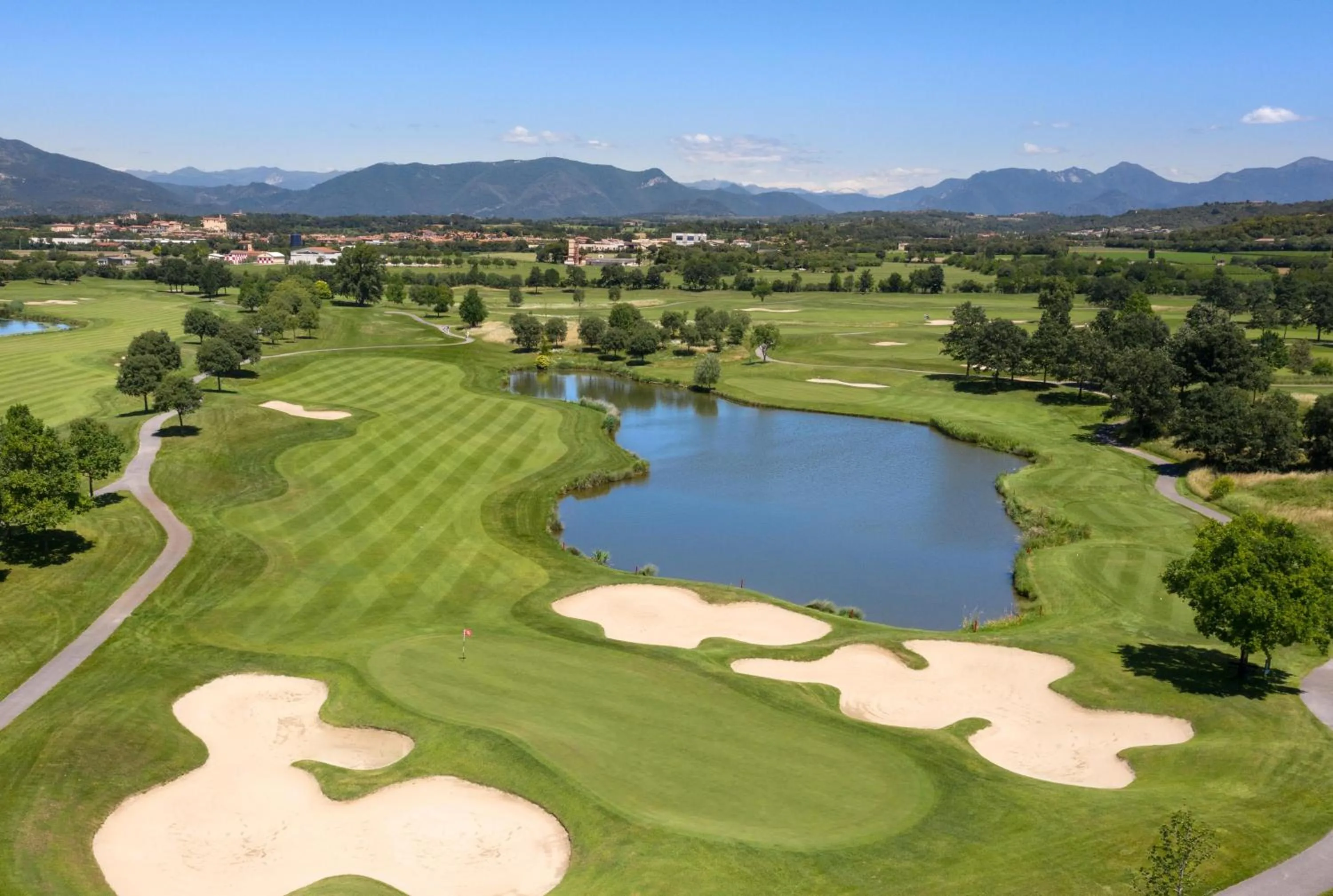 Golfcourse in QC Grand Hotel Villa Arzaga Garda Spa & Golf