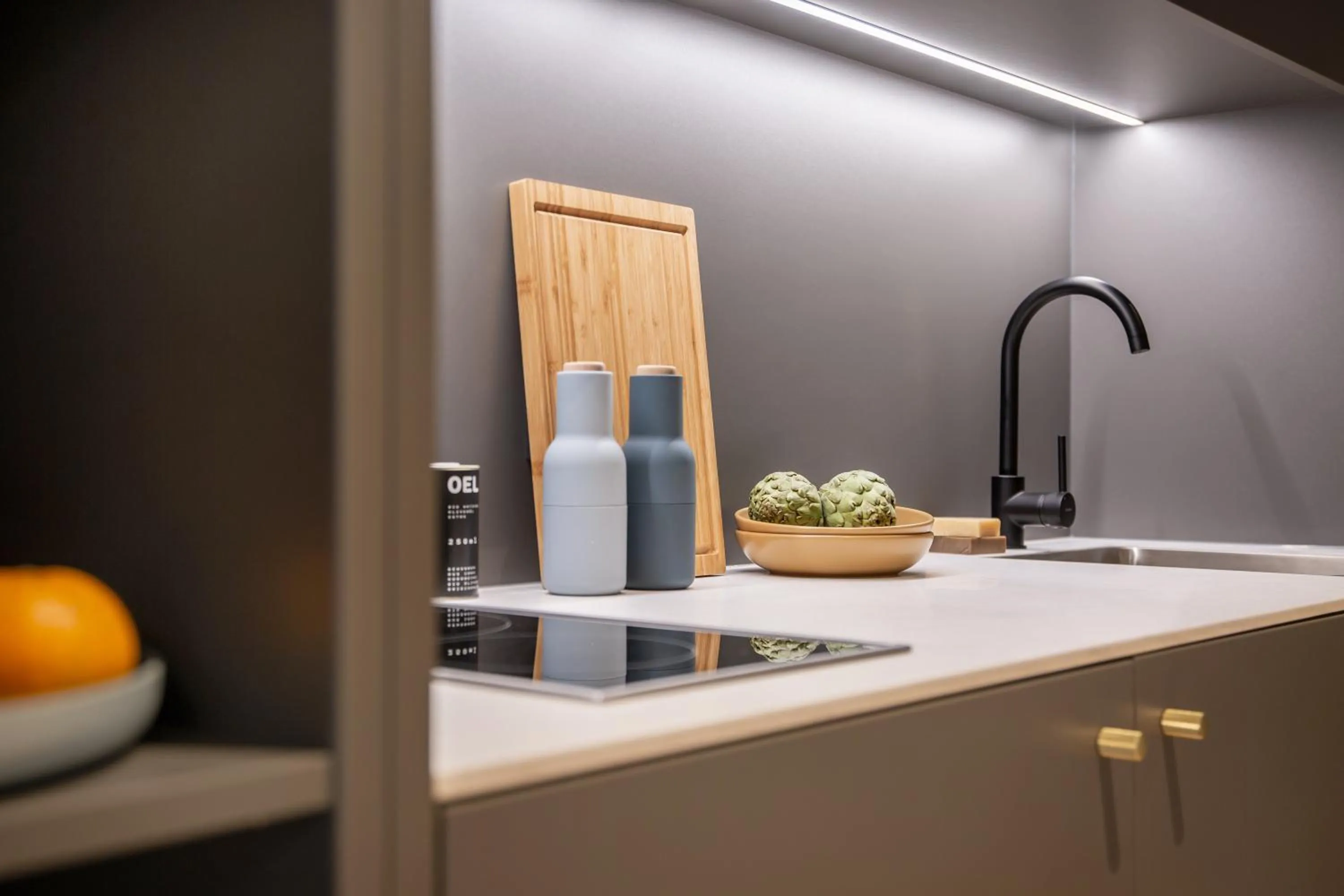 Kitchen or kitchenette in ipartment Berlin Airport