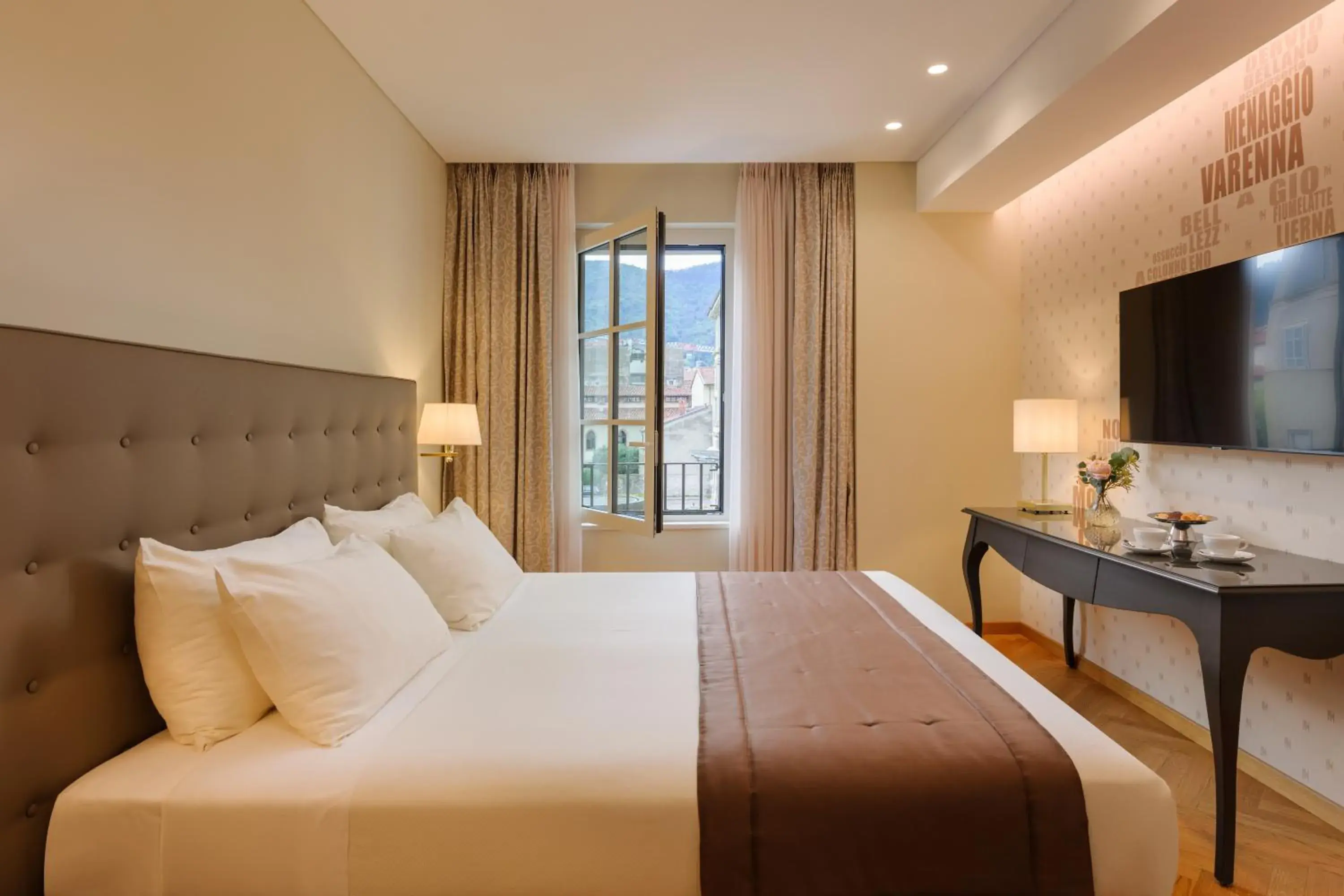 Double Room in Palace Hotel Lake Como Double Room in Palace Hotel Lake Como