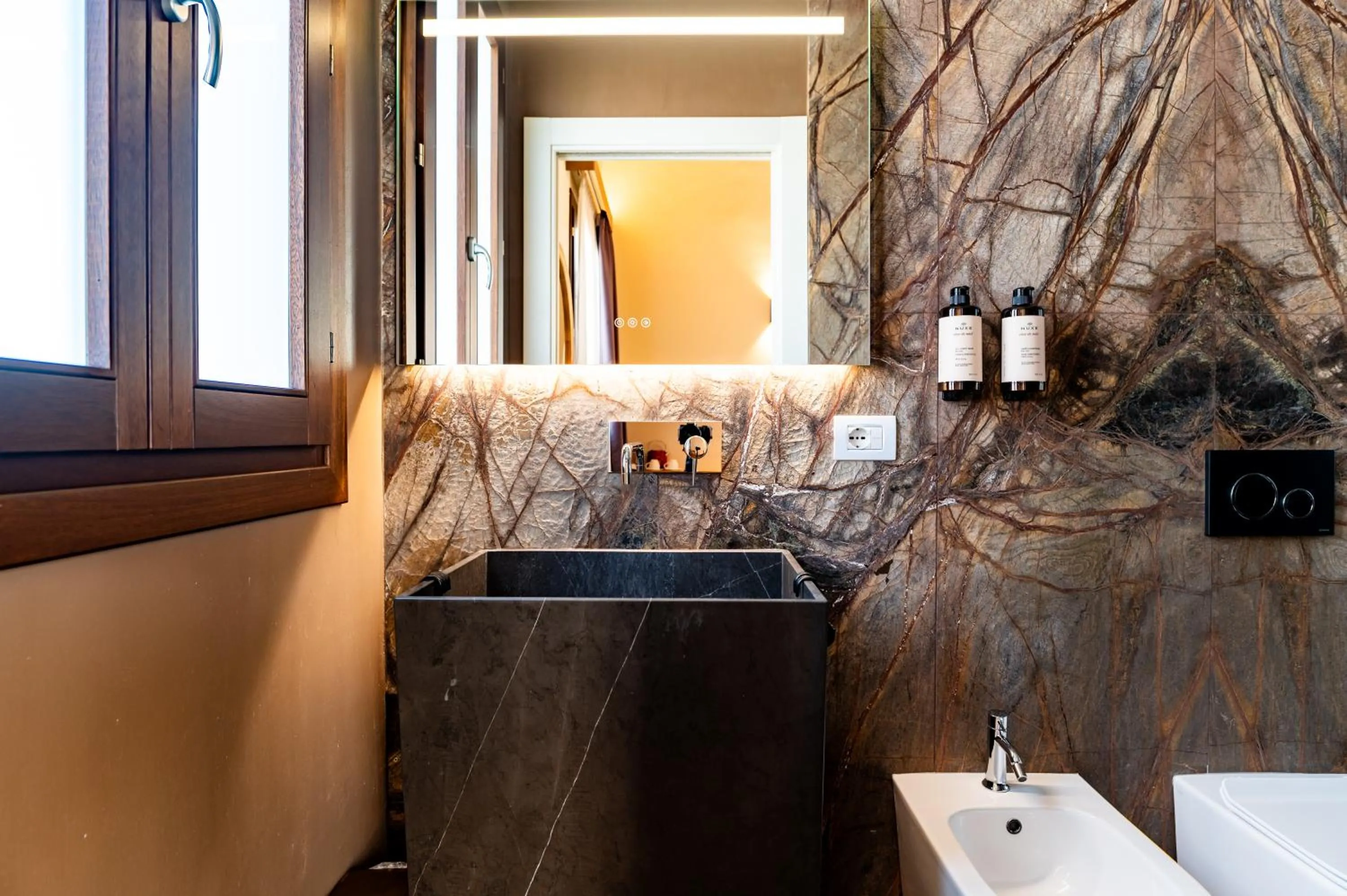 Bathroom in Bastione Spasimo Boutique Hotel