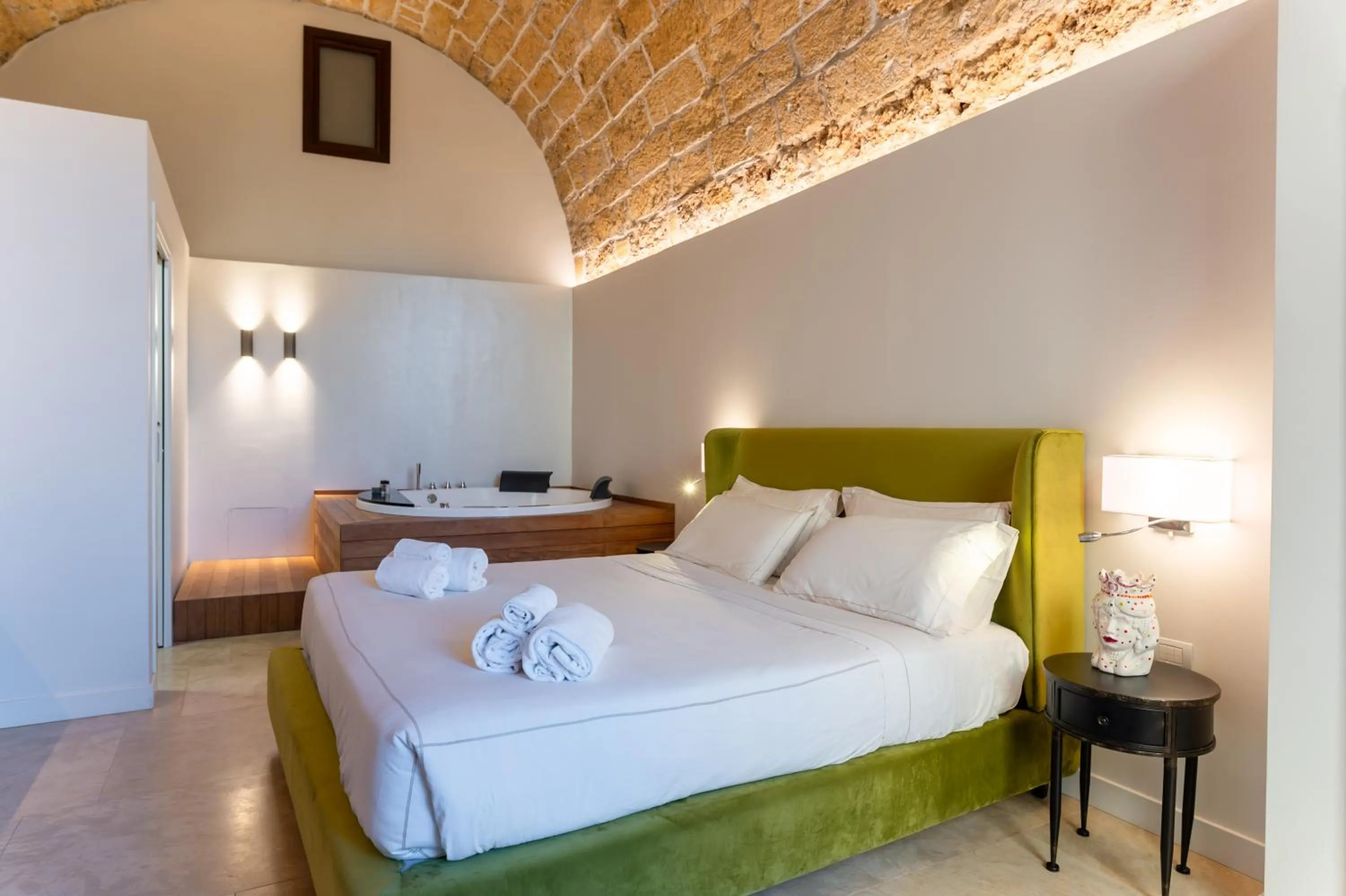 Bed in Bastione Spasimo Boutique Hotel