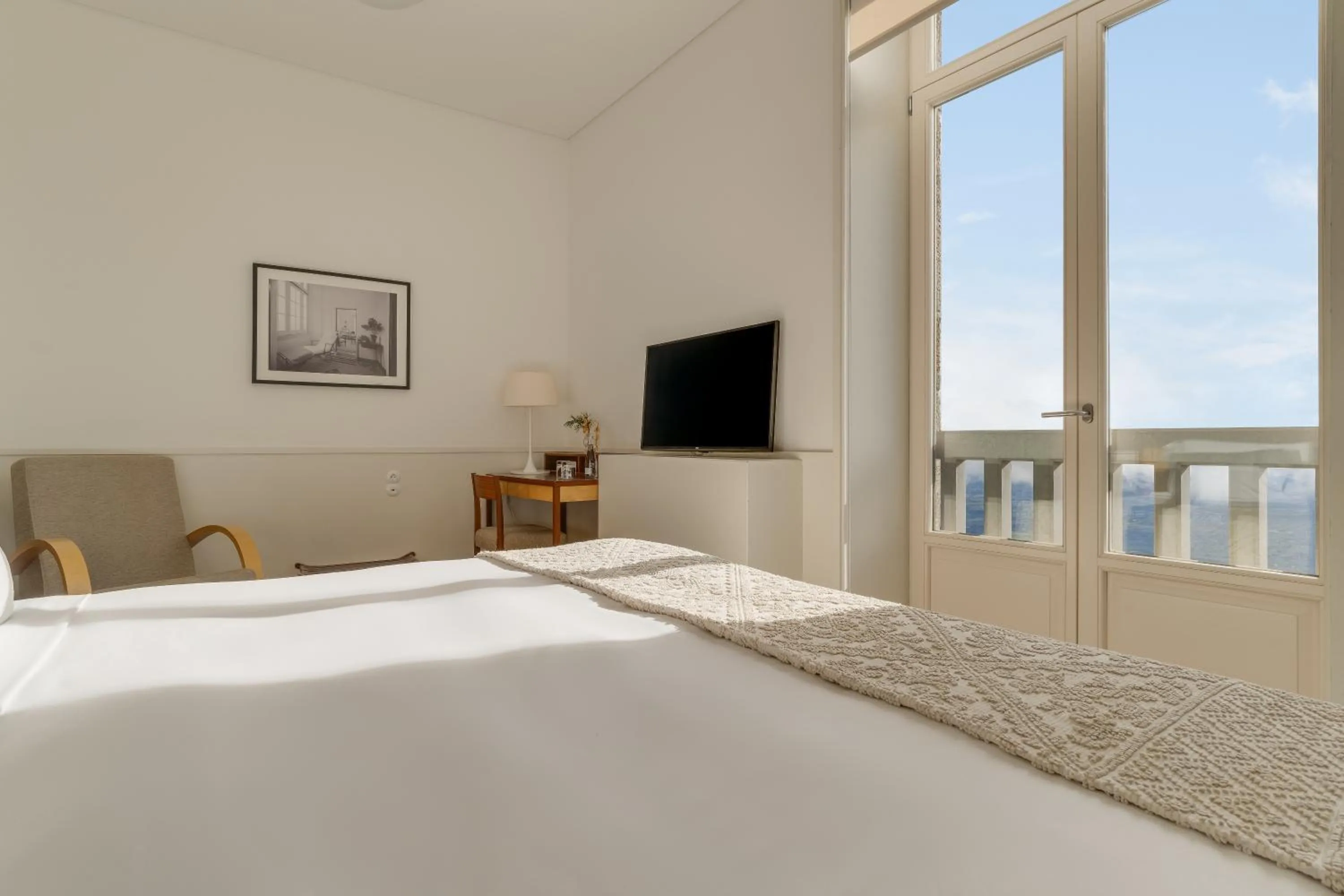 Photo of the whole room, Bed in Pousada da Serra da Estrela