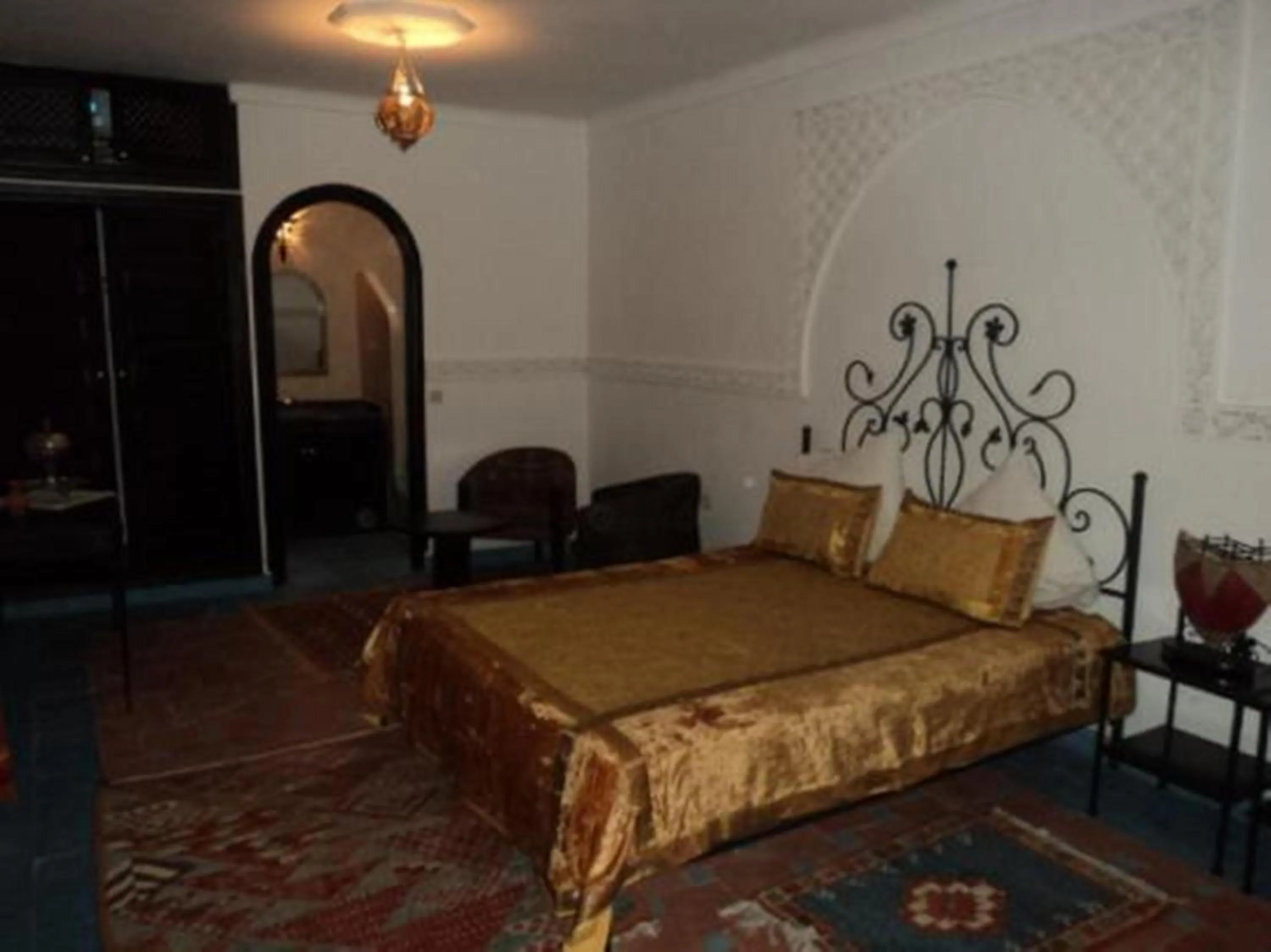 Photo of the whole room, Bed in Riad La Perle de Marrakech