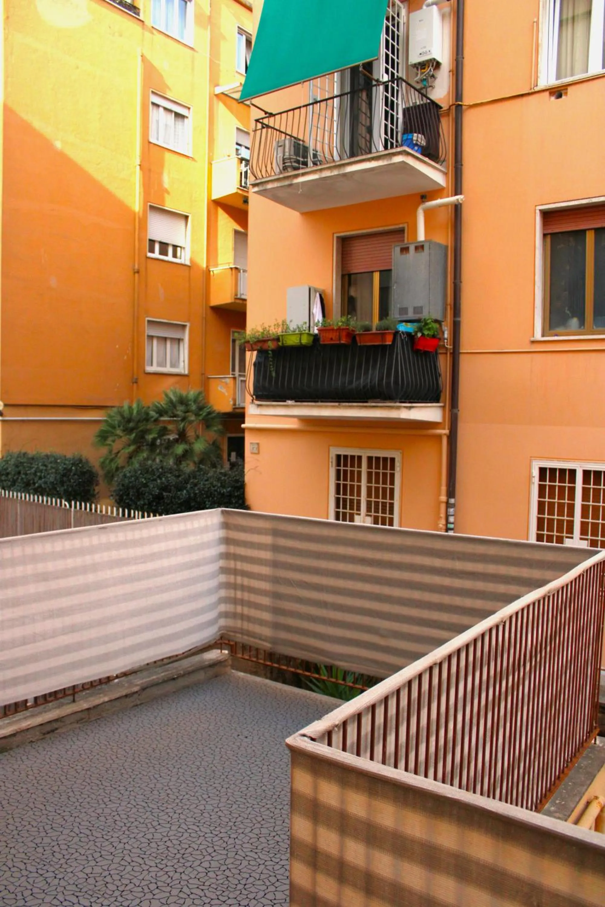 Balcony/Terrace in Mikasa Balduina Roma