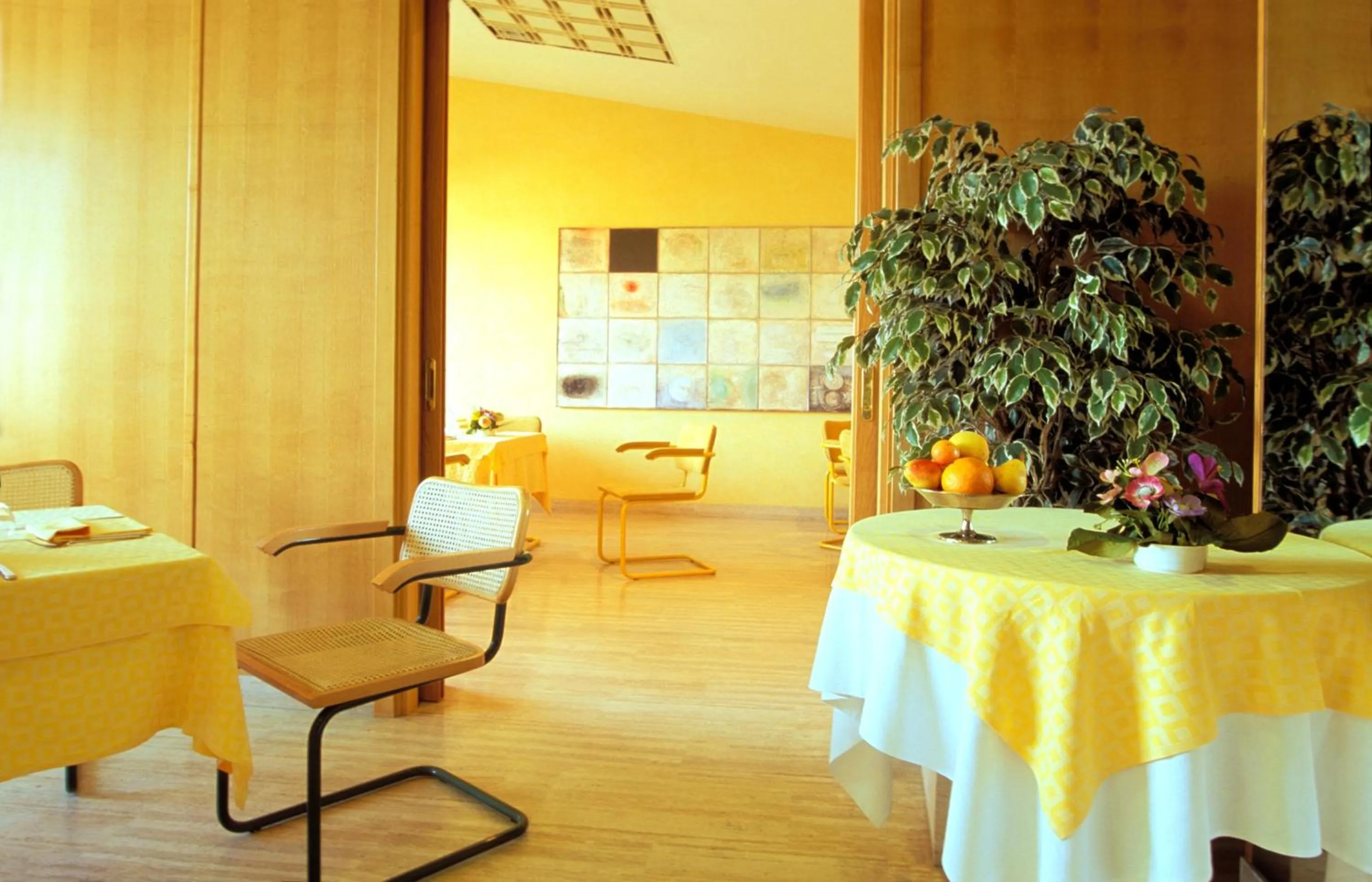 Restaurant/places to eat in Grand Hotel Palace