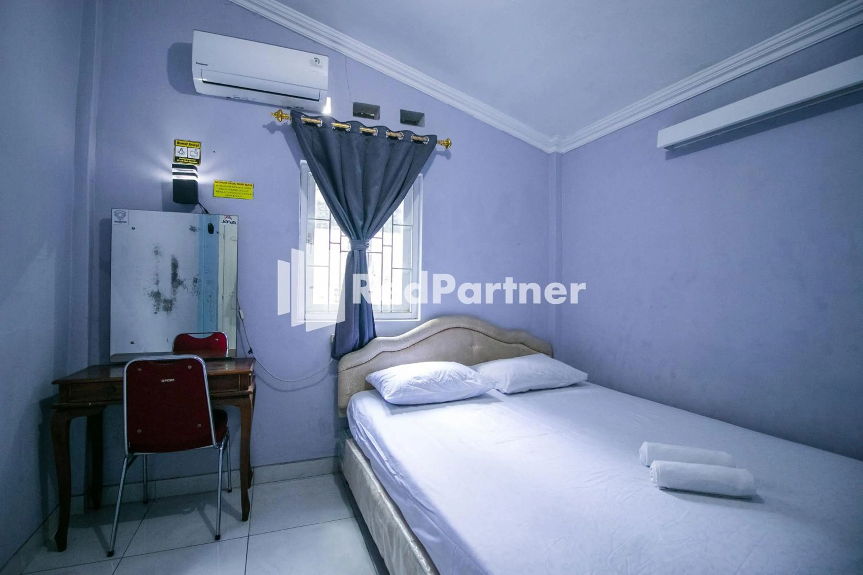 Bedroom, Bed in Kedyla Homestay Syariah Patangpuluhan Malioboro Area Yogyakarta RedPartner
