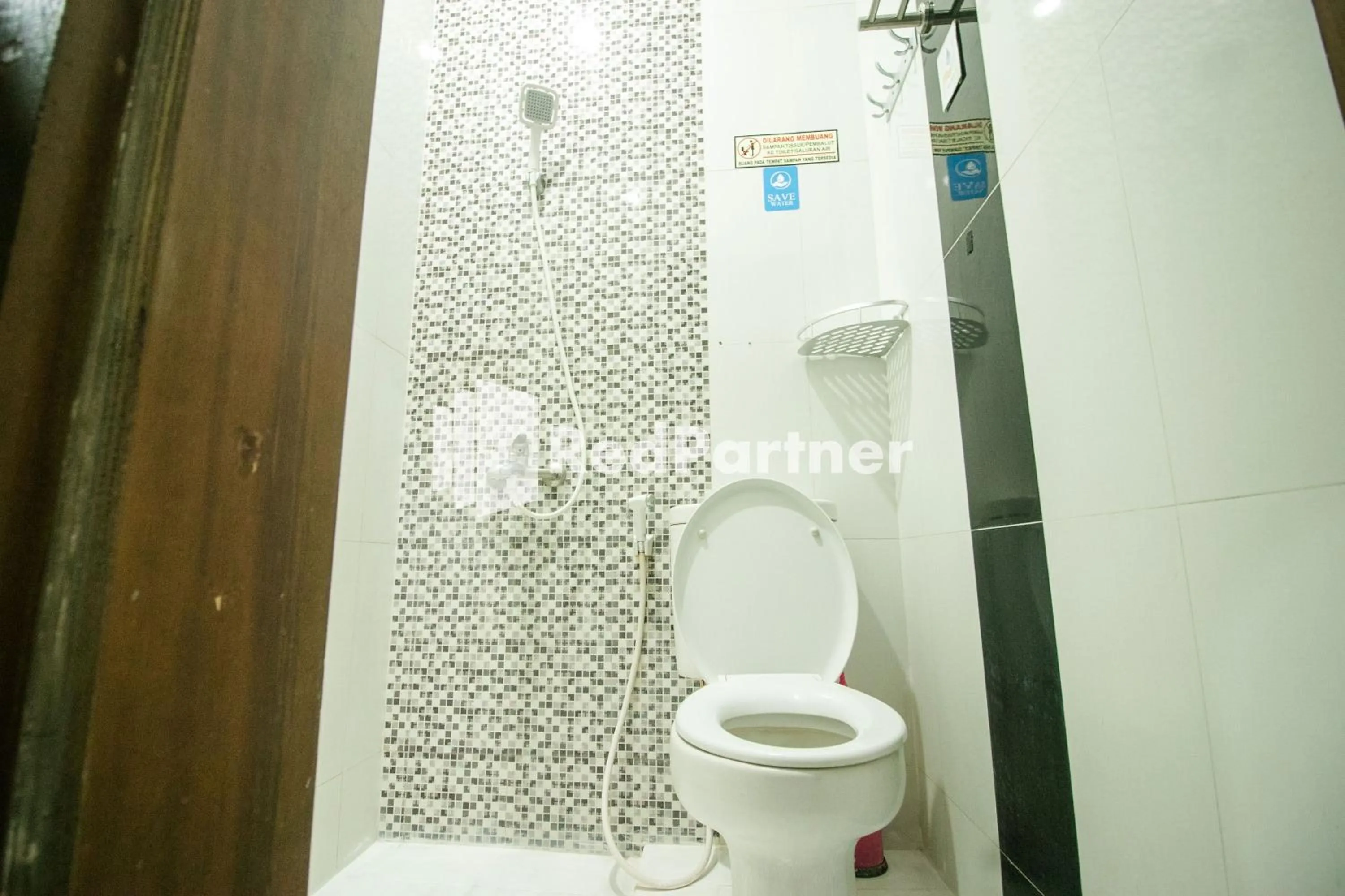 Bathroom in Kedyla Homestay Syariah Patangpuluhan Malioboro Area Yogyakarta RedPartner