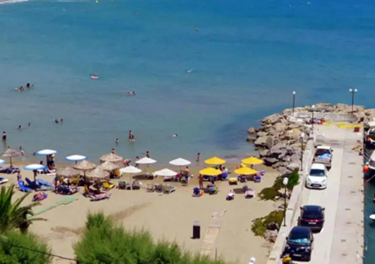 Restaurant/places to eat in Villea Village