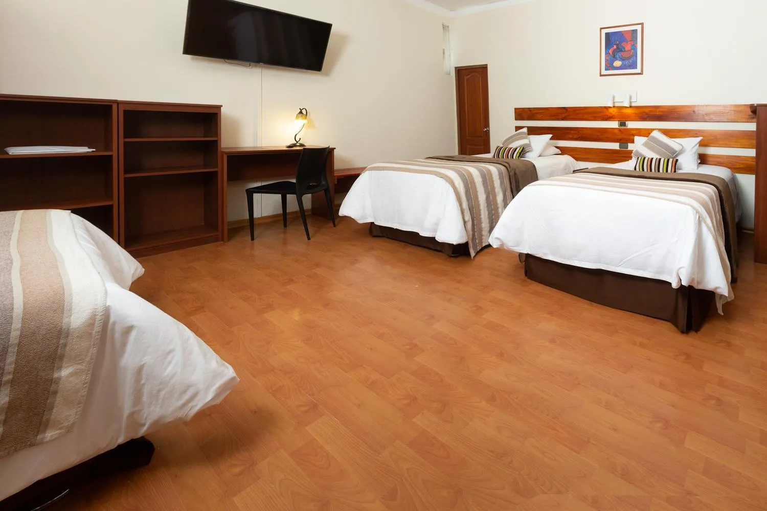 Photo of the whole room, Bed in Casa de Avila