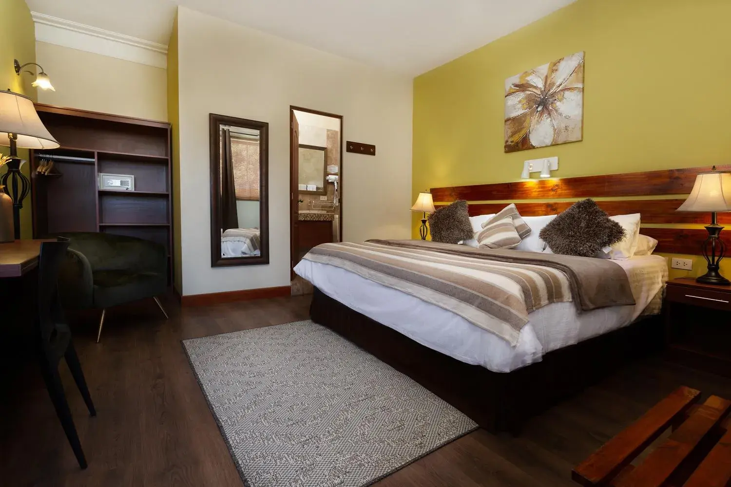 Superior Queen Room in Casa de Avila Superior Queen Room in Casa de Avila