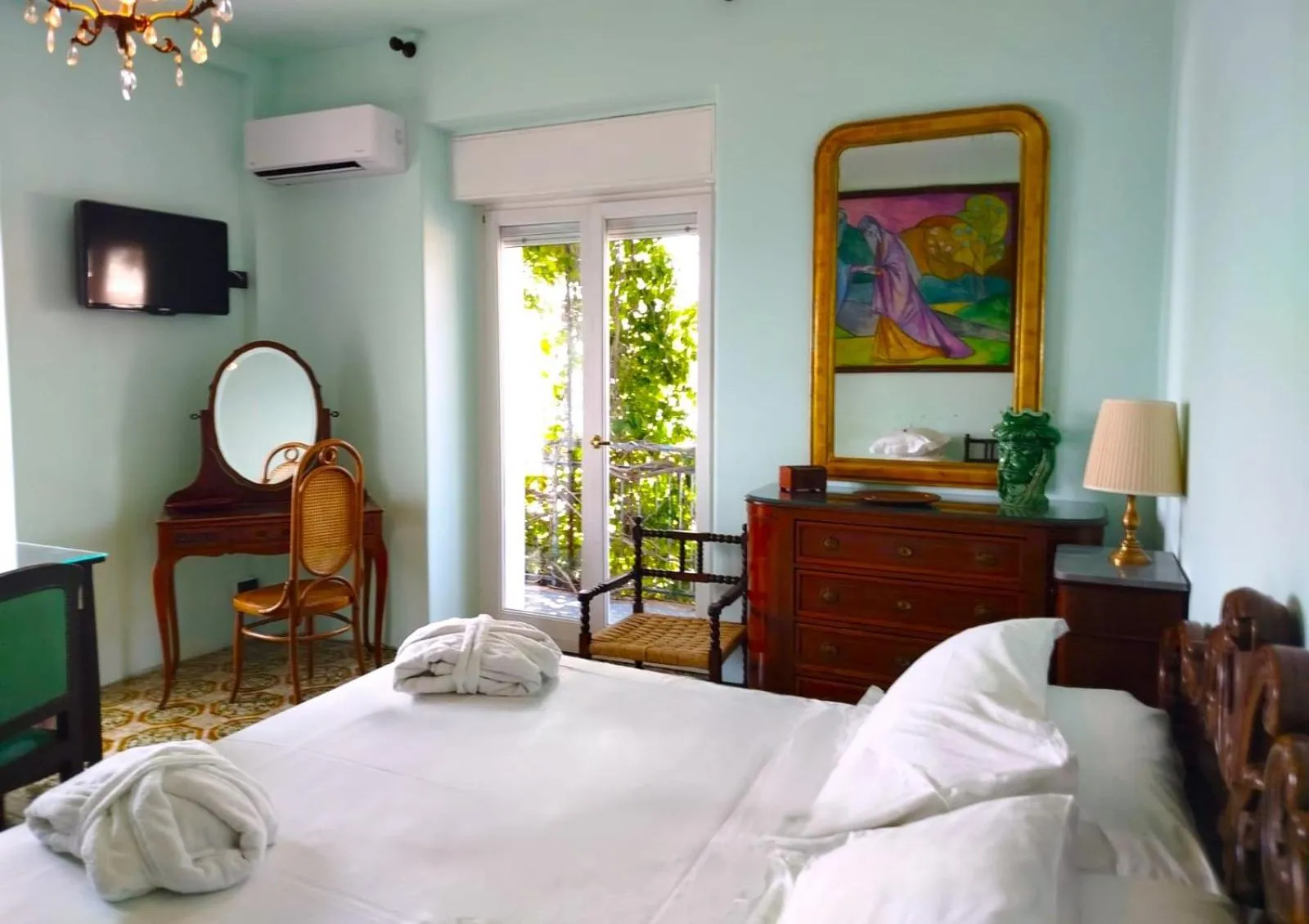 TV and multimedia, Bed in Hotel Palladio