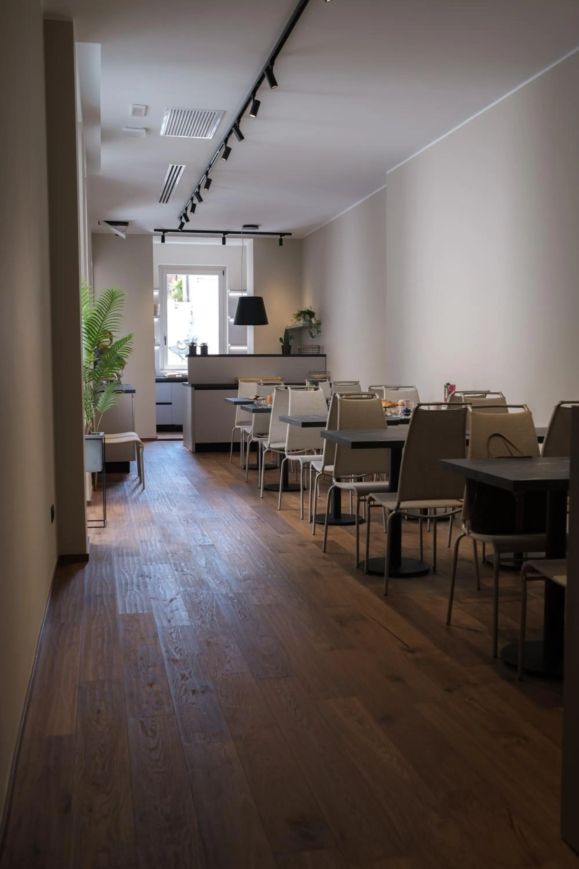 Restaurant/places to eat in PALAZZO DANISI ROOMS&SUITES