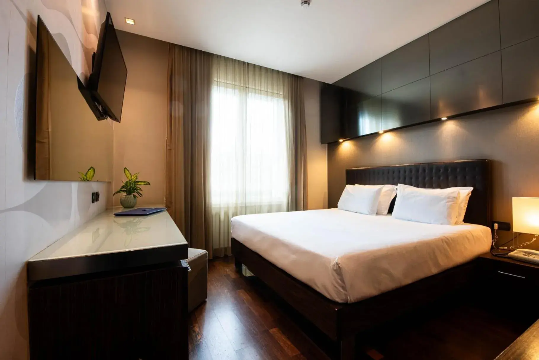 Standard King Room in Axolute Comfort Hotel Como Cantù Standard King Room in Axolute Comfort Hotel Como Cantù