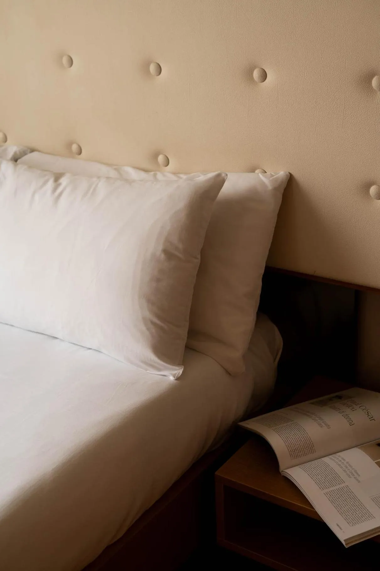 Bed in Axolute Comfort Hotel Como Cantù