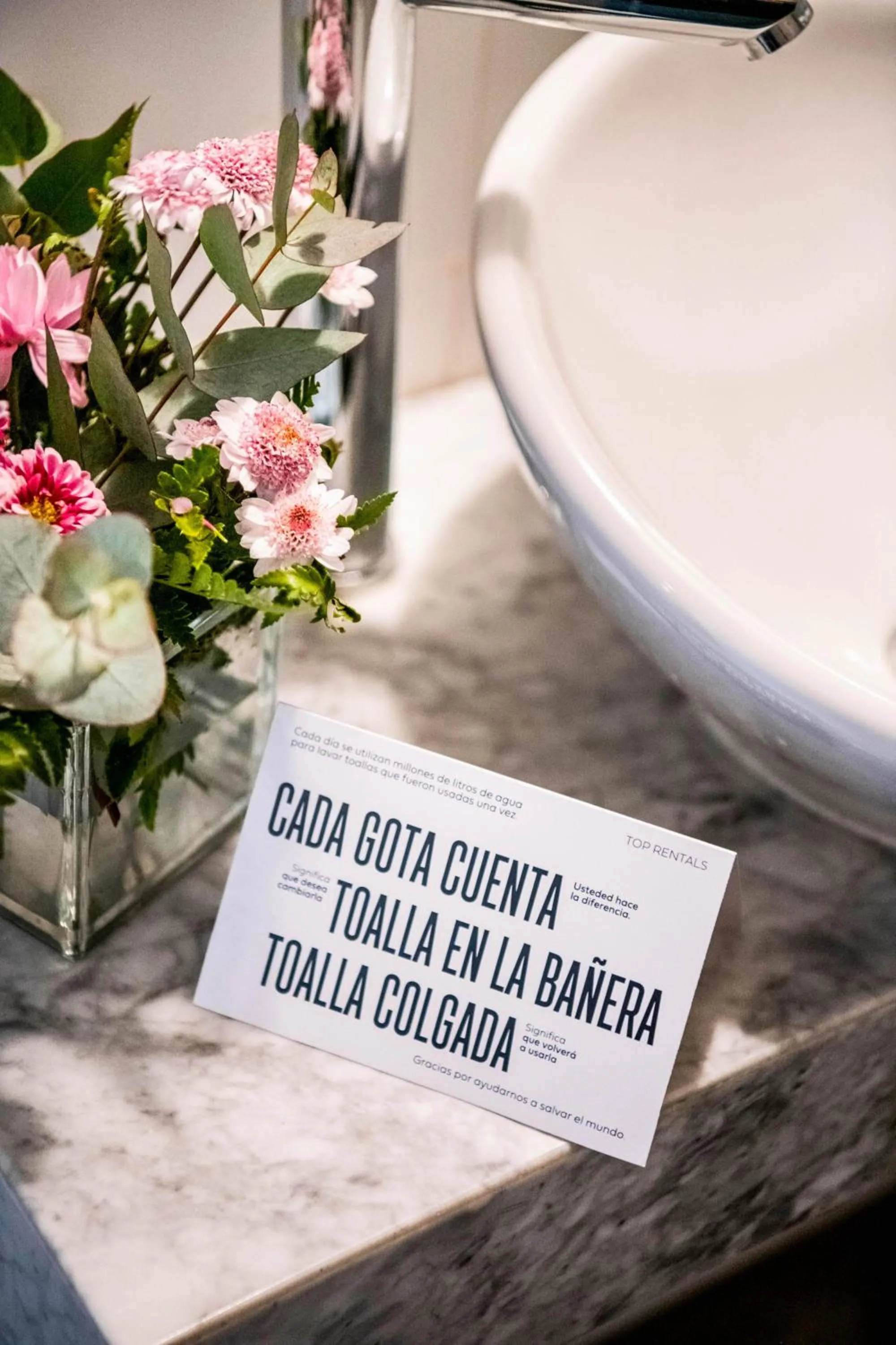 Text overlay in Top Rentals Montañeses